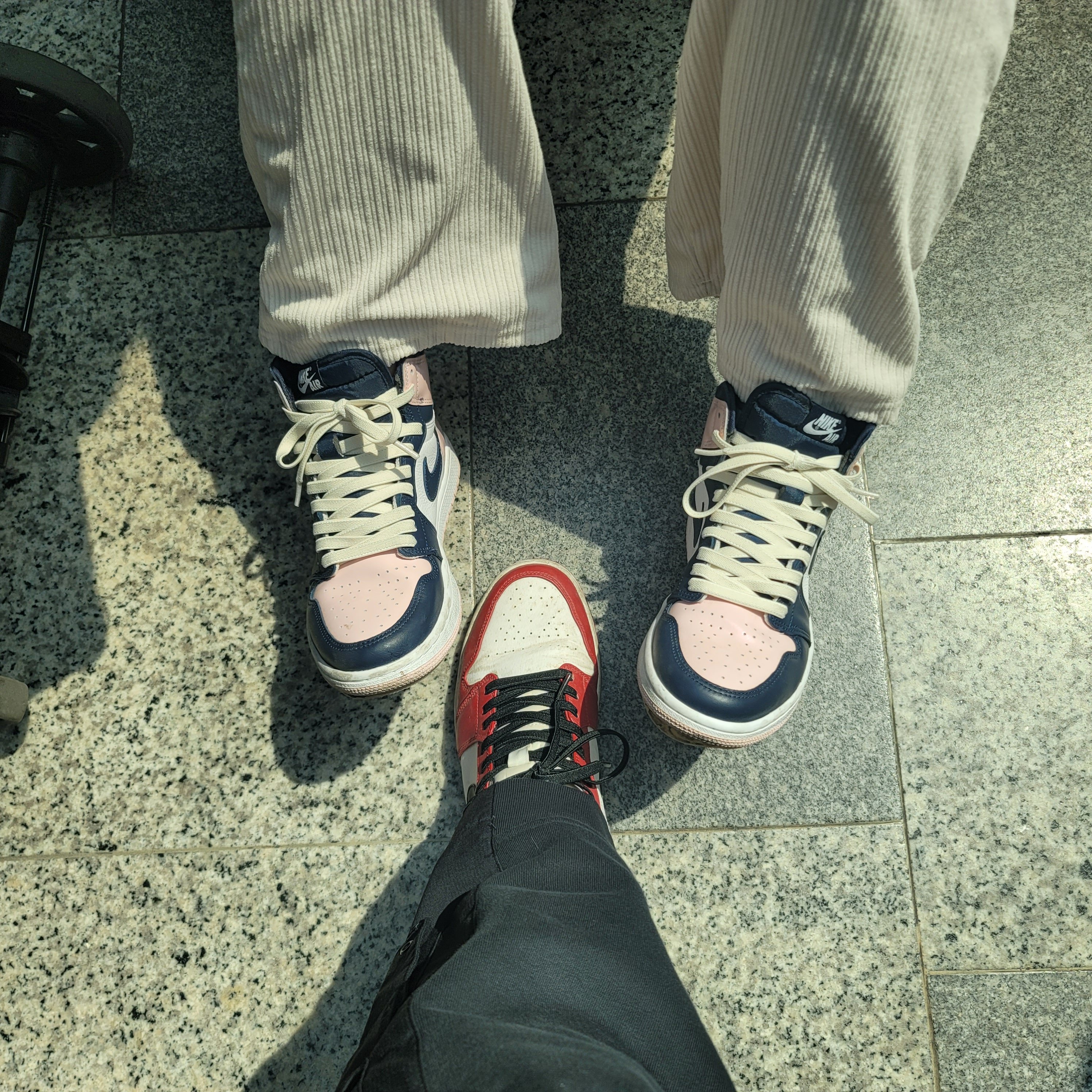 Nike x Peaceminusone Wide Pants Black (DR0096-010), Jordan 1 Mid Chicago 2020 착용 스타일 - 3