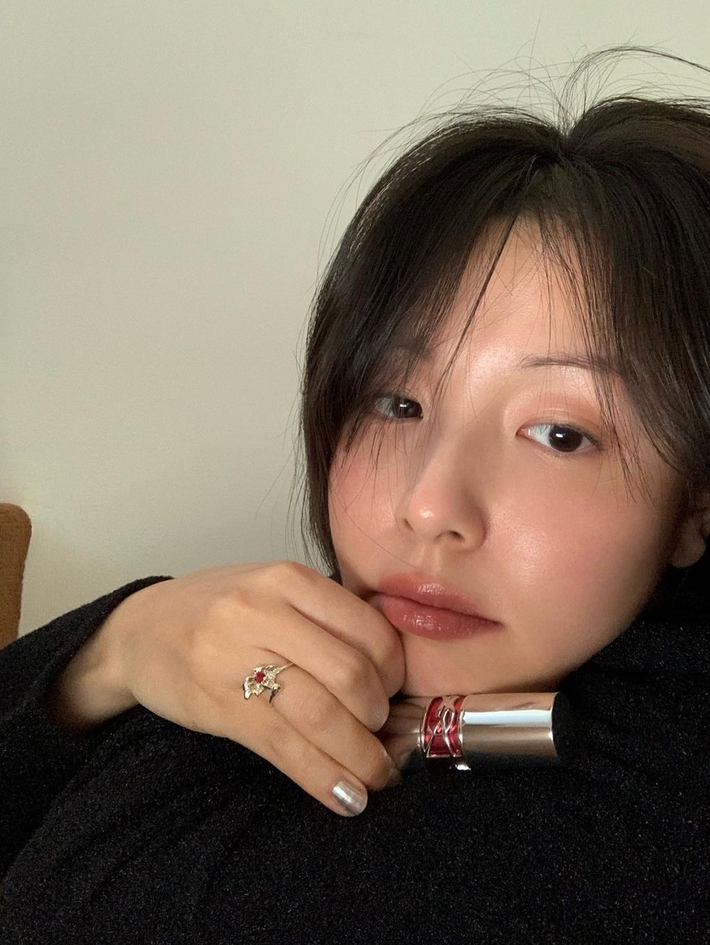 Yves Saint Laurent Rouge Volupte Candy Glaze Color Balm 14 Scenic Brown 착용 스타일