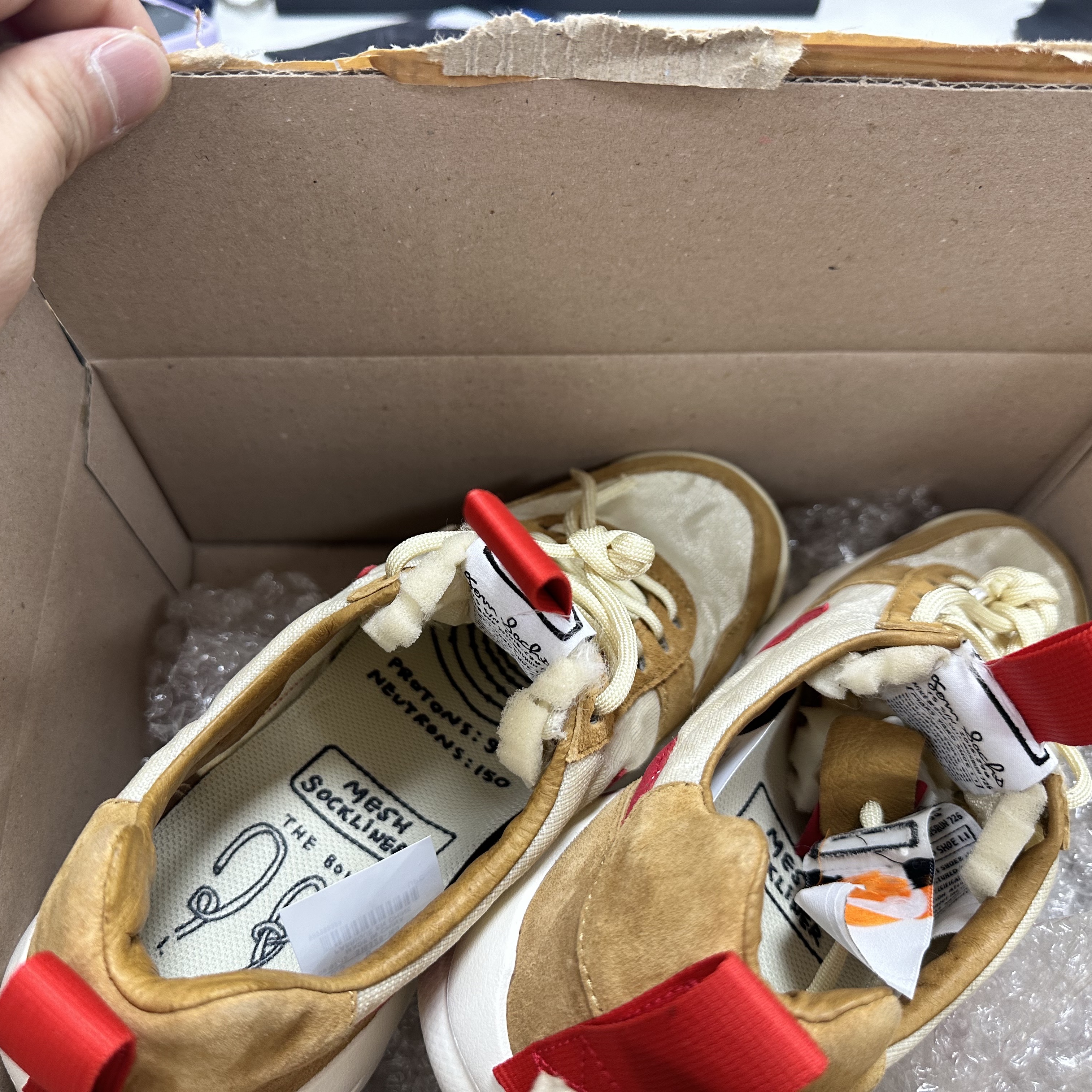 Nike x Tom Sachs Mars Yard Shoe 1.0 Space Camp 착용 스타일
