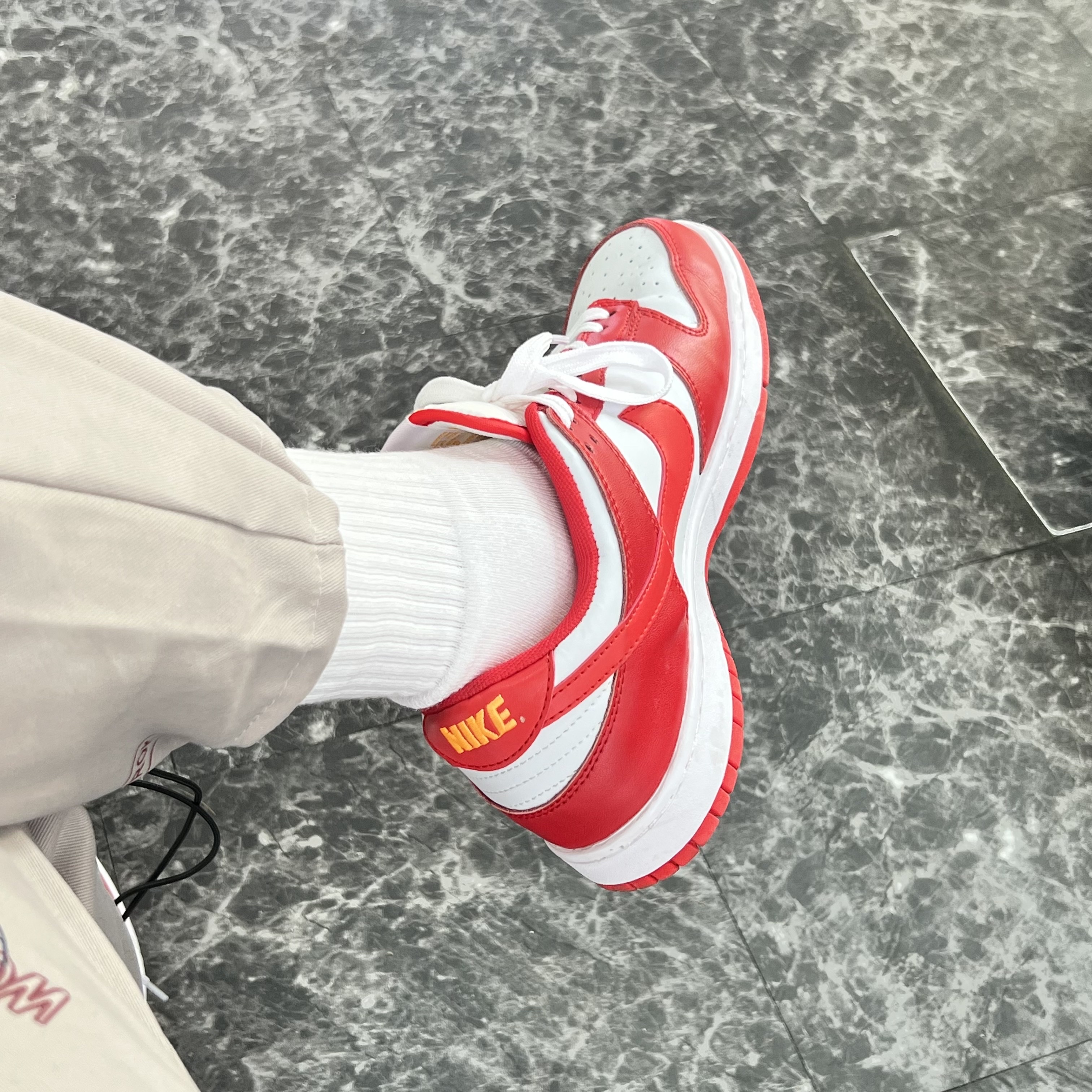 Nike Dunk Low Retro Gym Red 착용 스타일 - 1