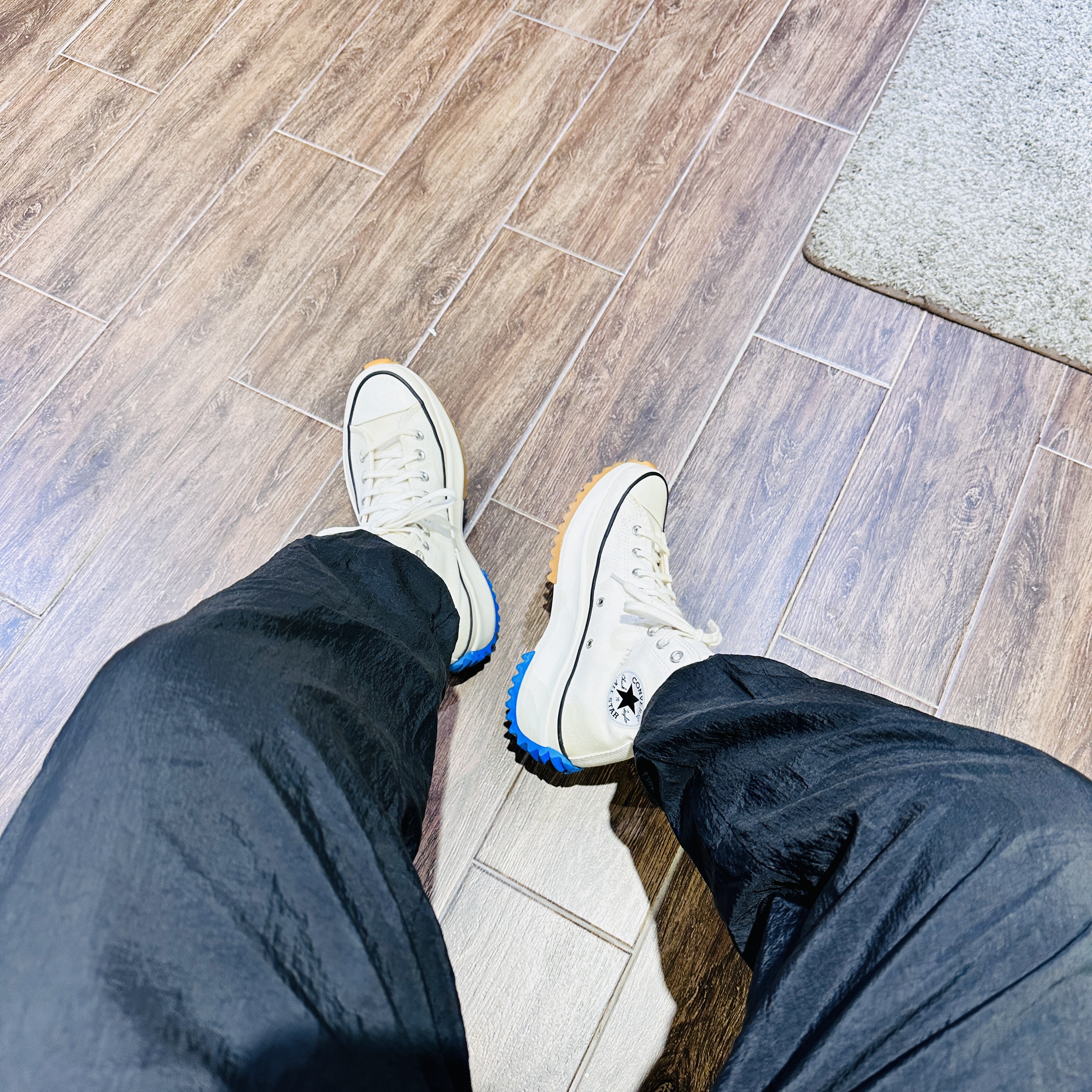 Converse x JW Anderson Run Star Hike Hi White 착용 스타일