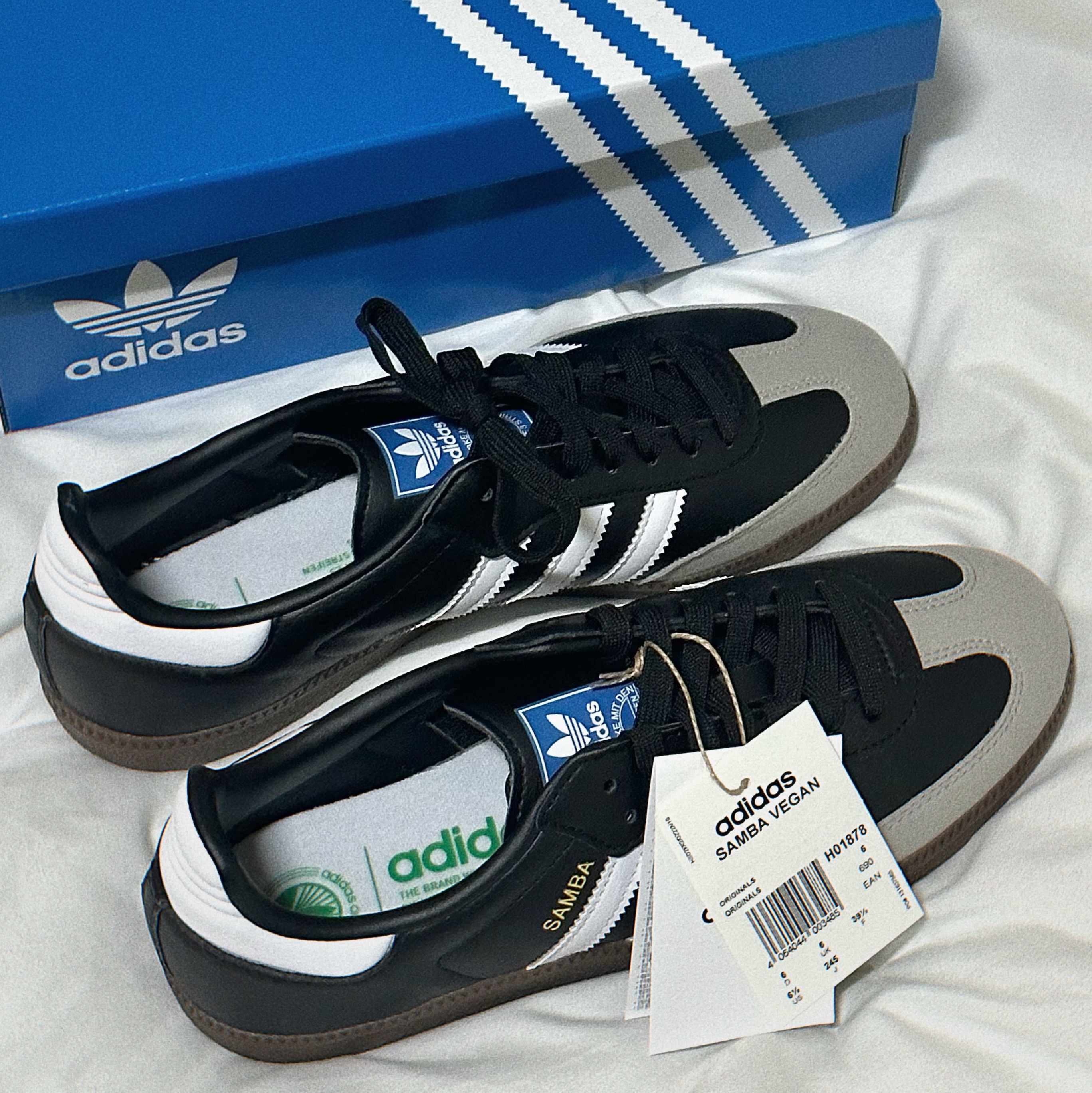 Adidas Samba Vegan Black White 착용 스타일