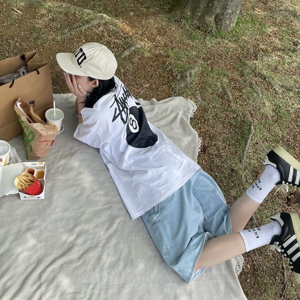 Adidas Superstar 82 Black White, Stussy 8 Ball T-Shirt White - 22SS 착용 스타일 - 1