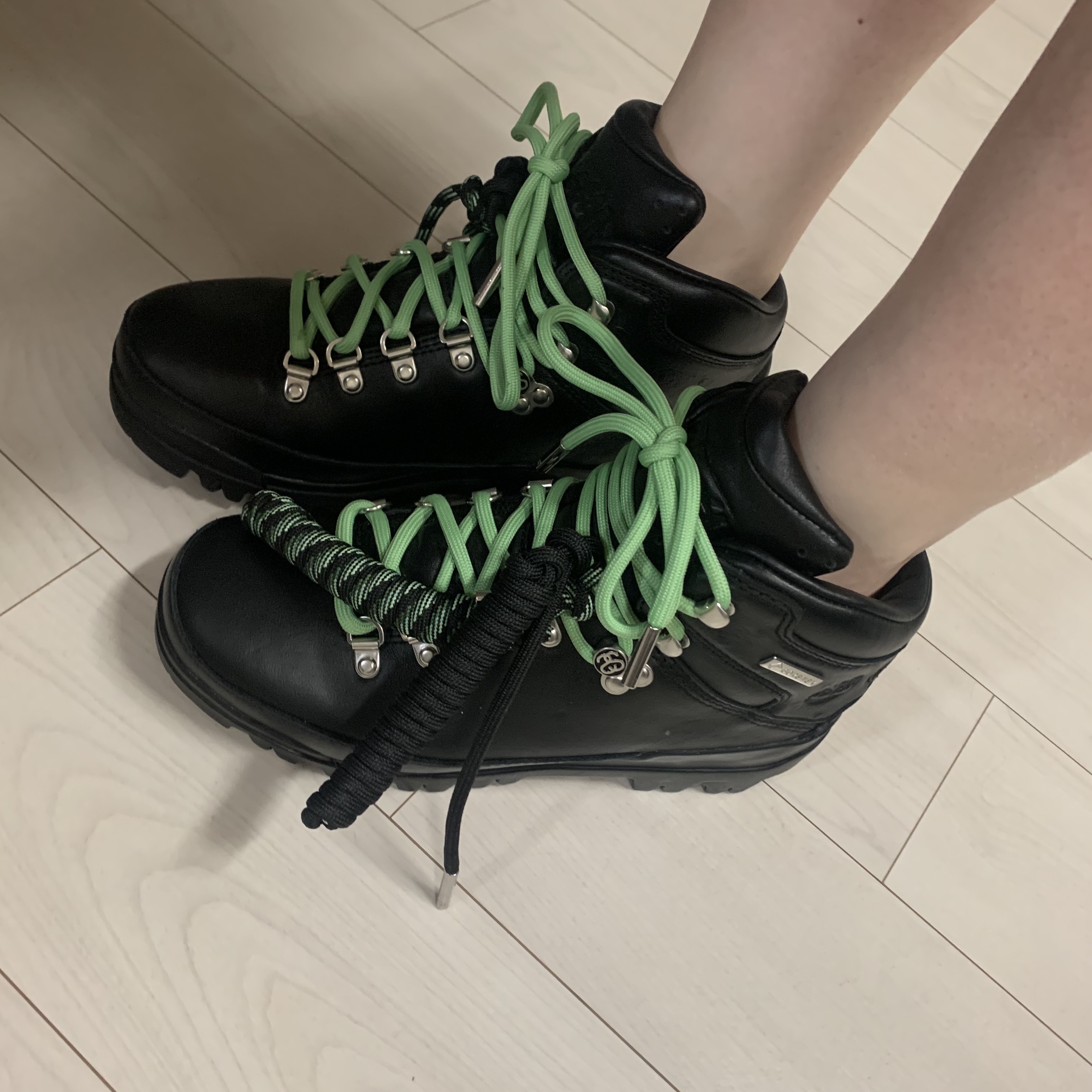Timberland x Stussy World Hiker Boot Black - Medium 착용 스타일