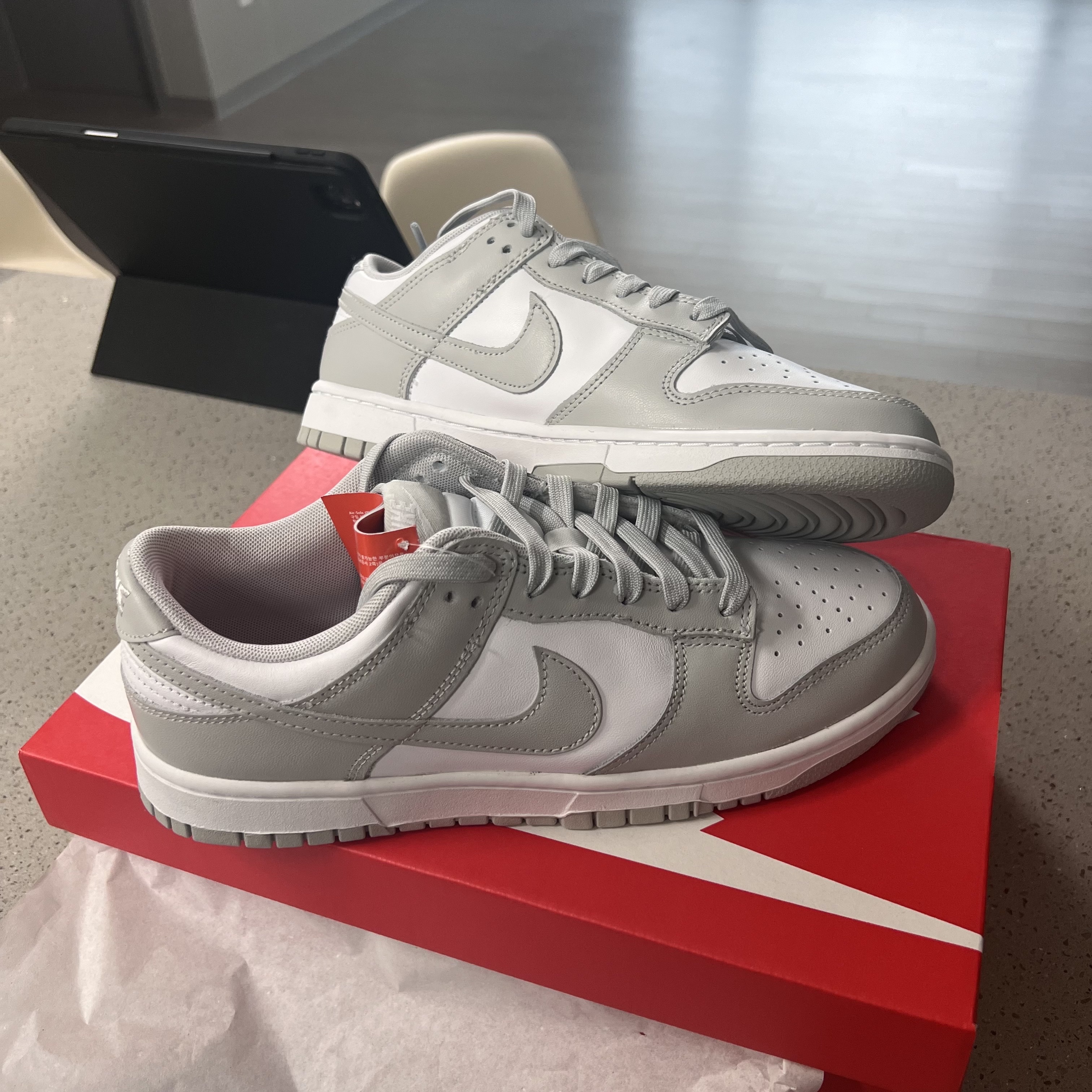 Nike Dunk Low Retro Grey Fog 착용 스타일 - 2