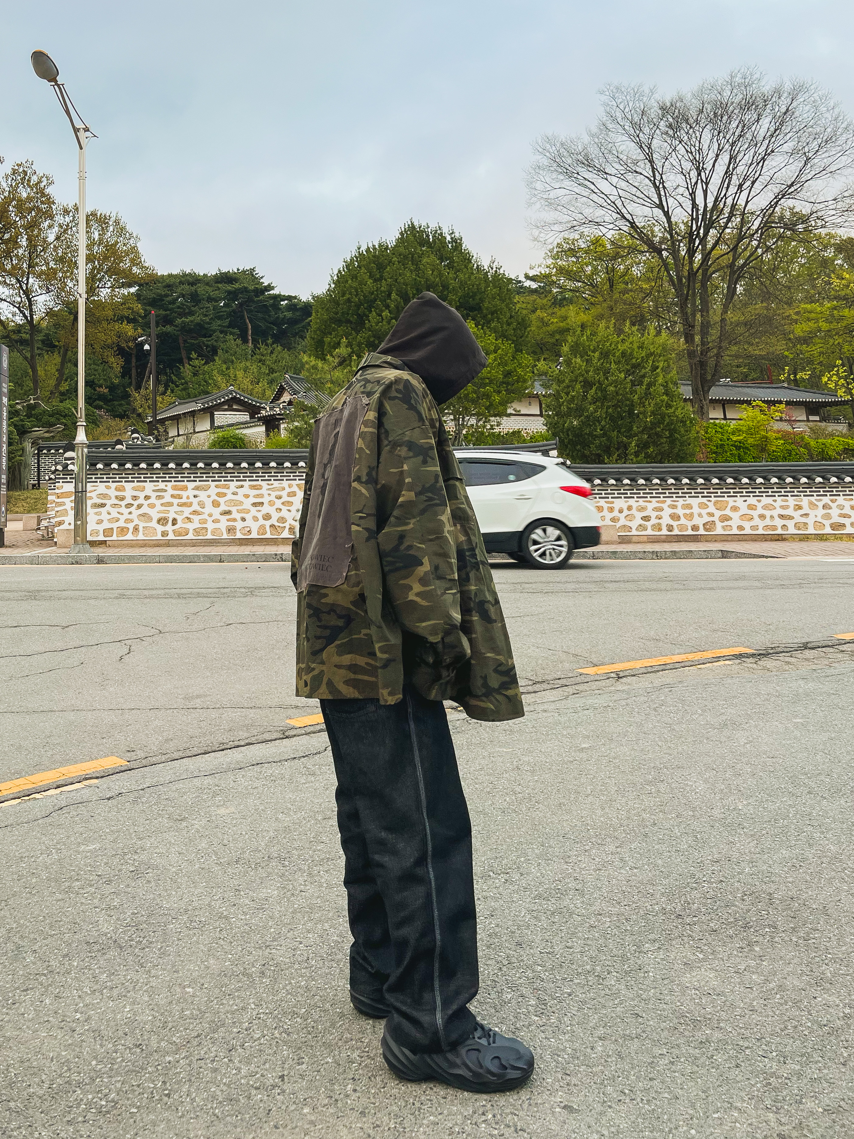Undermycar Niop Camouflage Over Fit Shirt Iguana - 23SS 착용 스타일 - 2