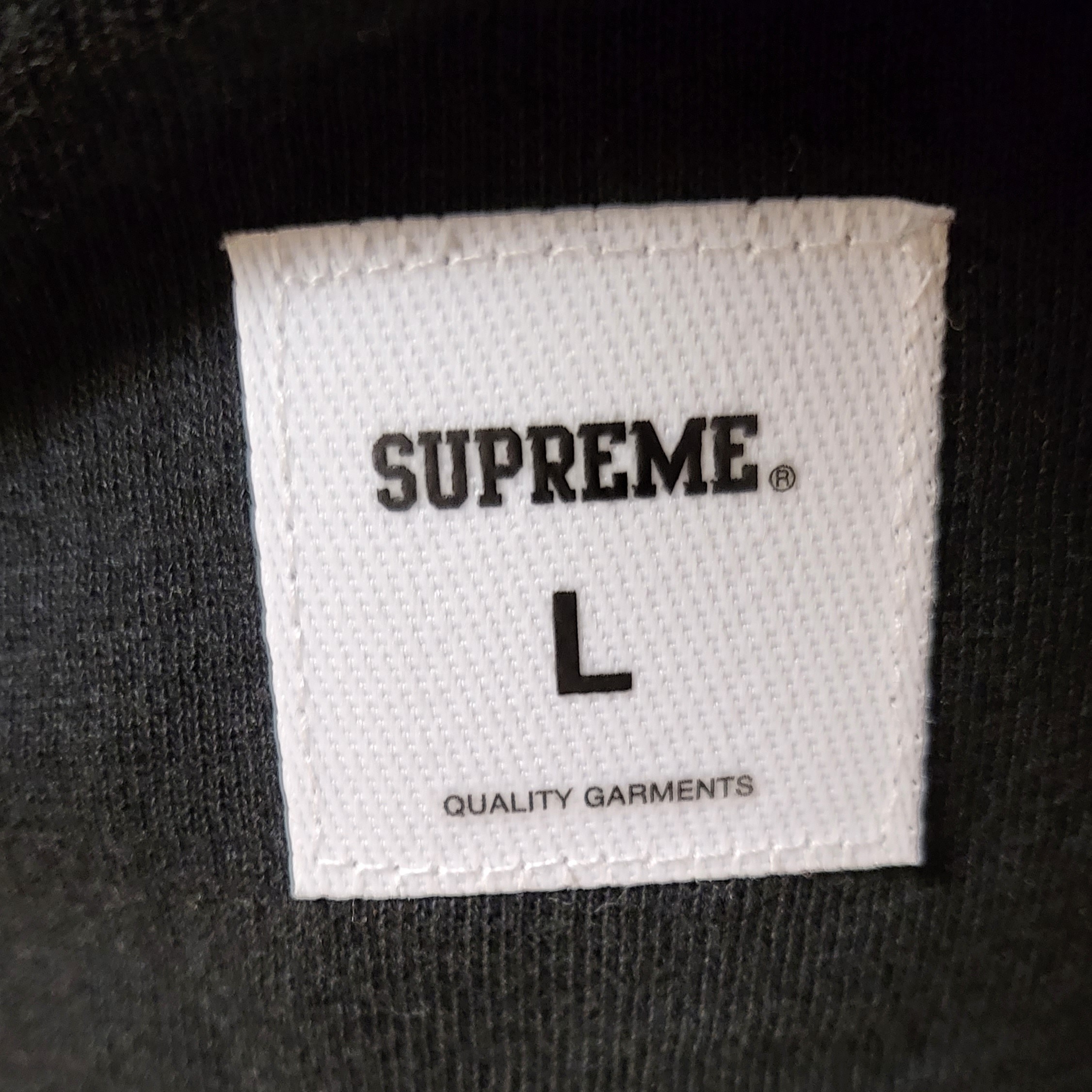 Supreme Block Arc S/S Top Black - 23SS 착용 스타일 - 2