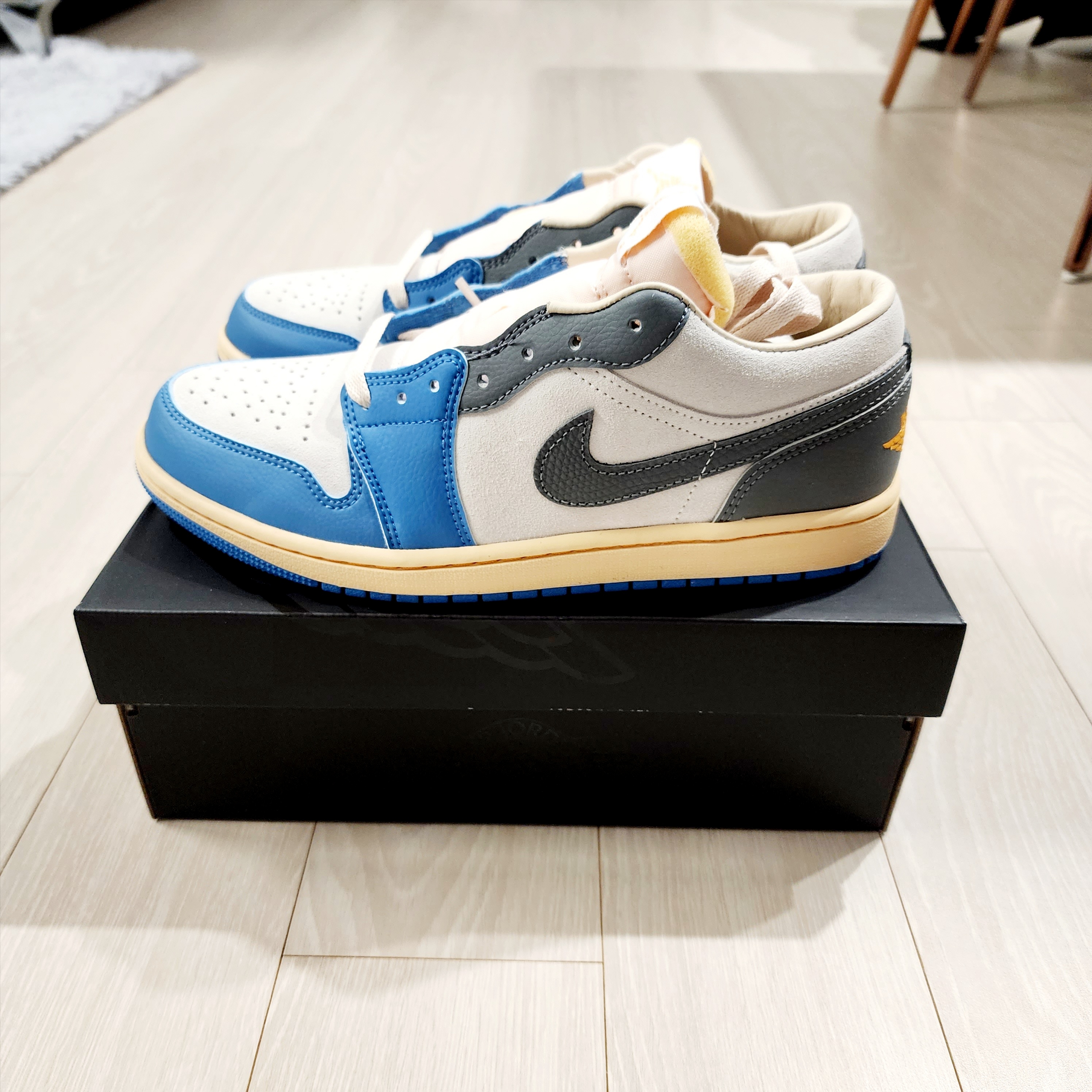 Jordan 1 Low SE Tokyo 96 착용 스타일