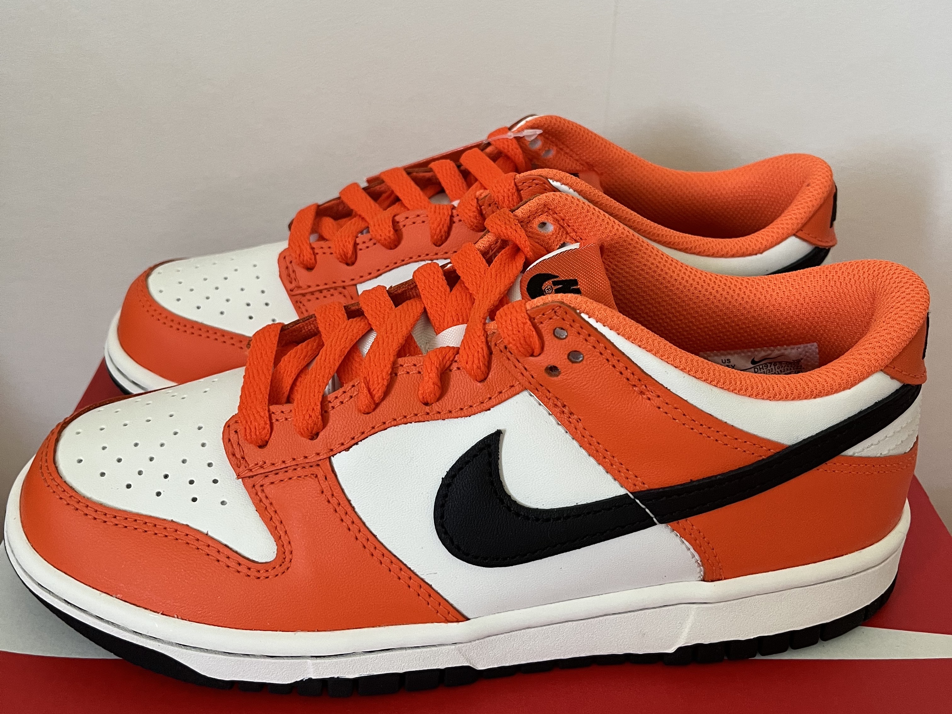 (GS) Nike Dunk Low Safety Orange 착용 스타일 - 5