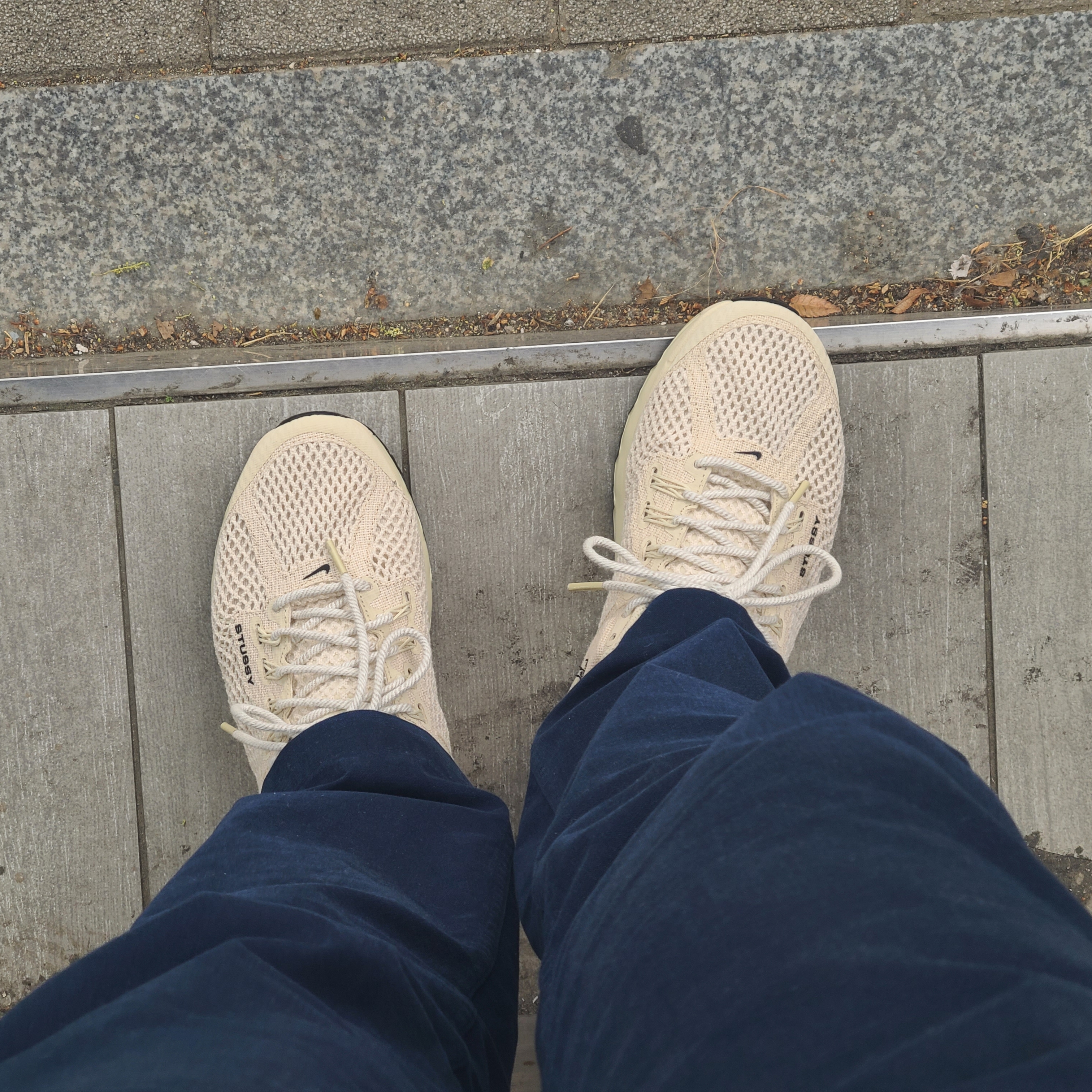 Nike x Stussy Air Max 2013 Fossil 착용 스타일 - 2