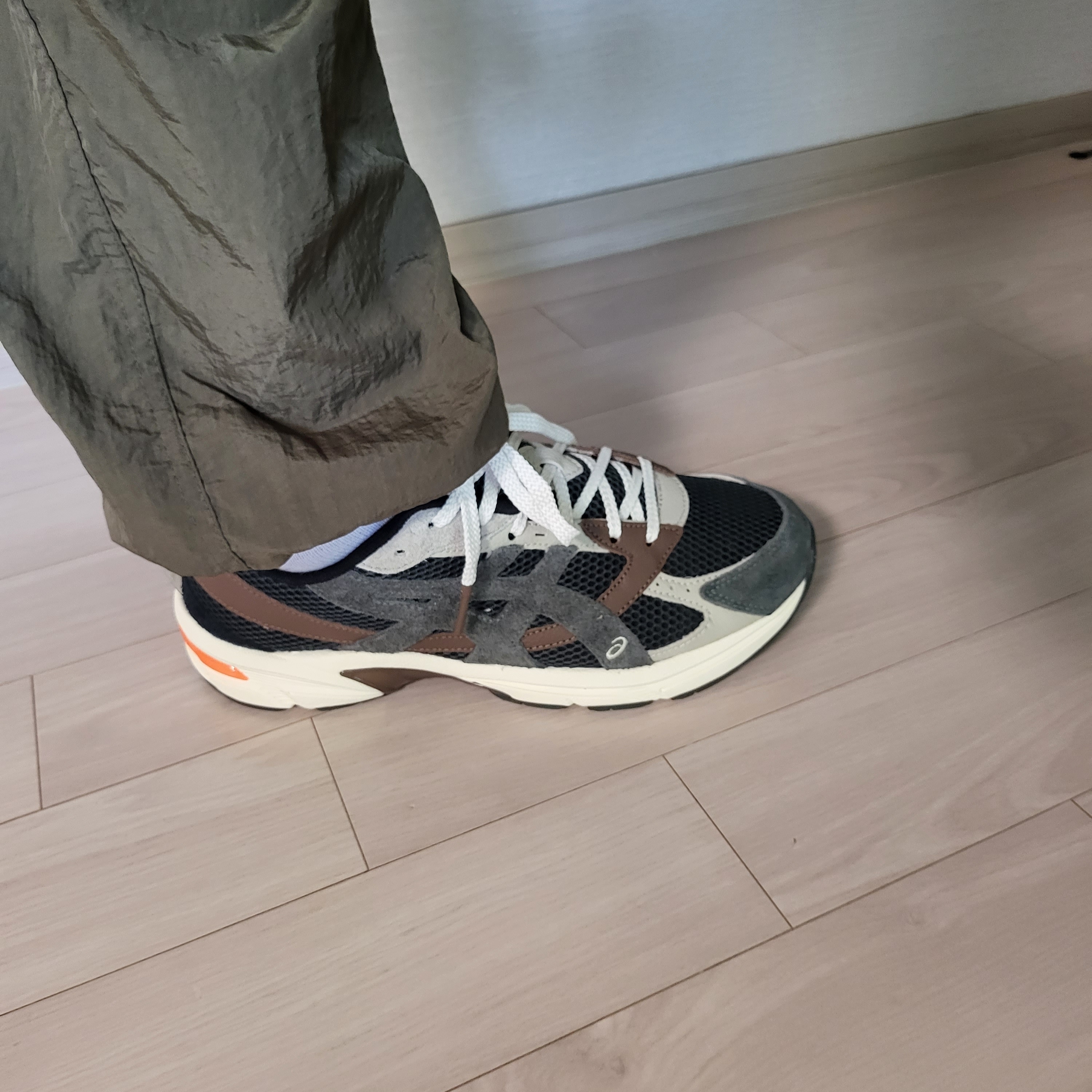 Asics x Hal Studios Gel-1130 MK-II Forest 착용 스타일
