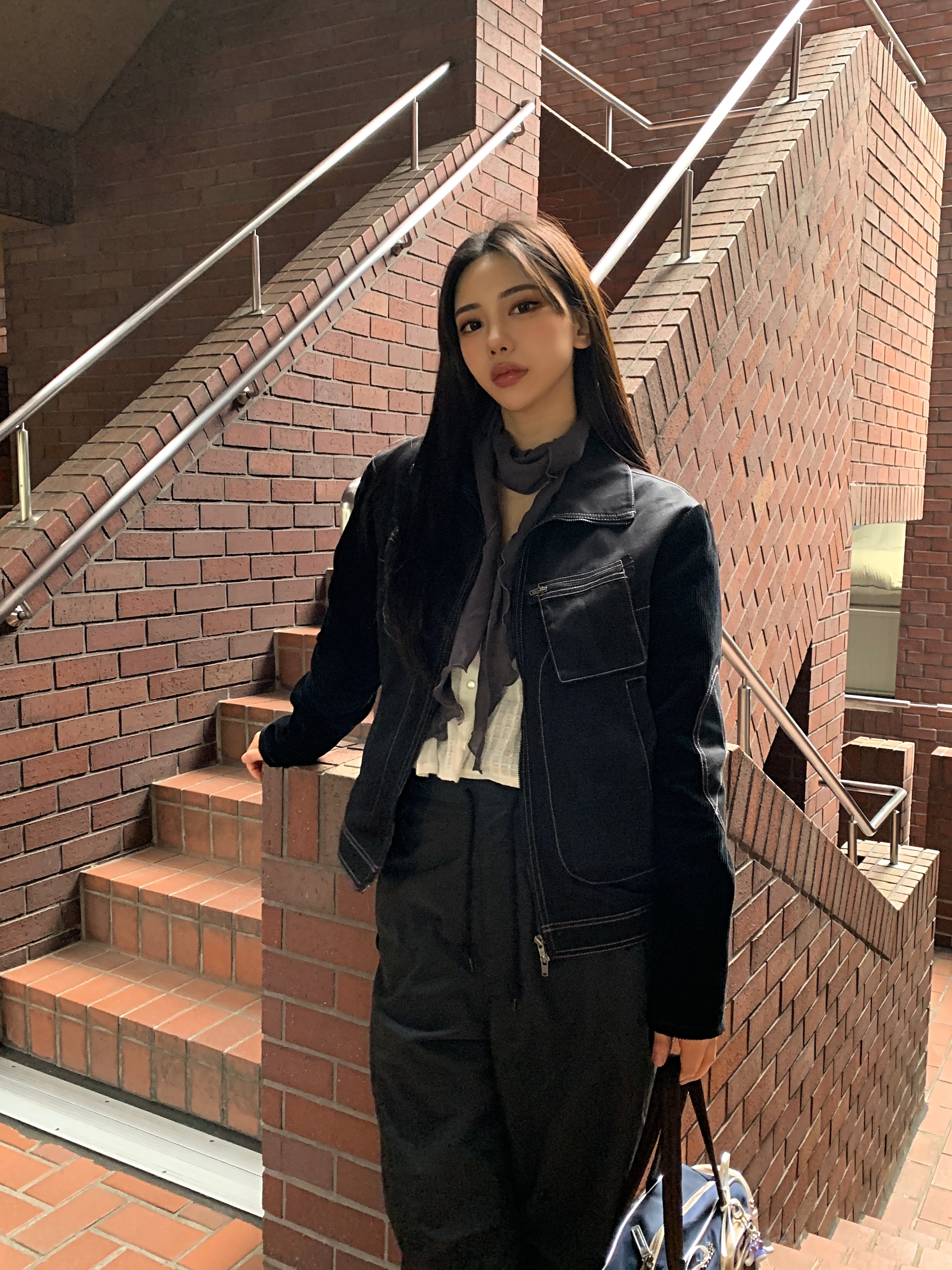 오클리 팩토리 팀 x 브레인 데드 플래시 샌들 샌드 블루 착용 스타일 - 2