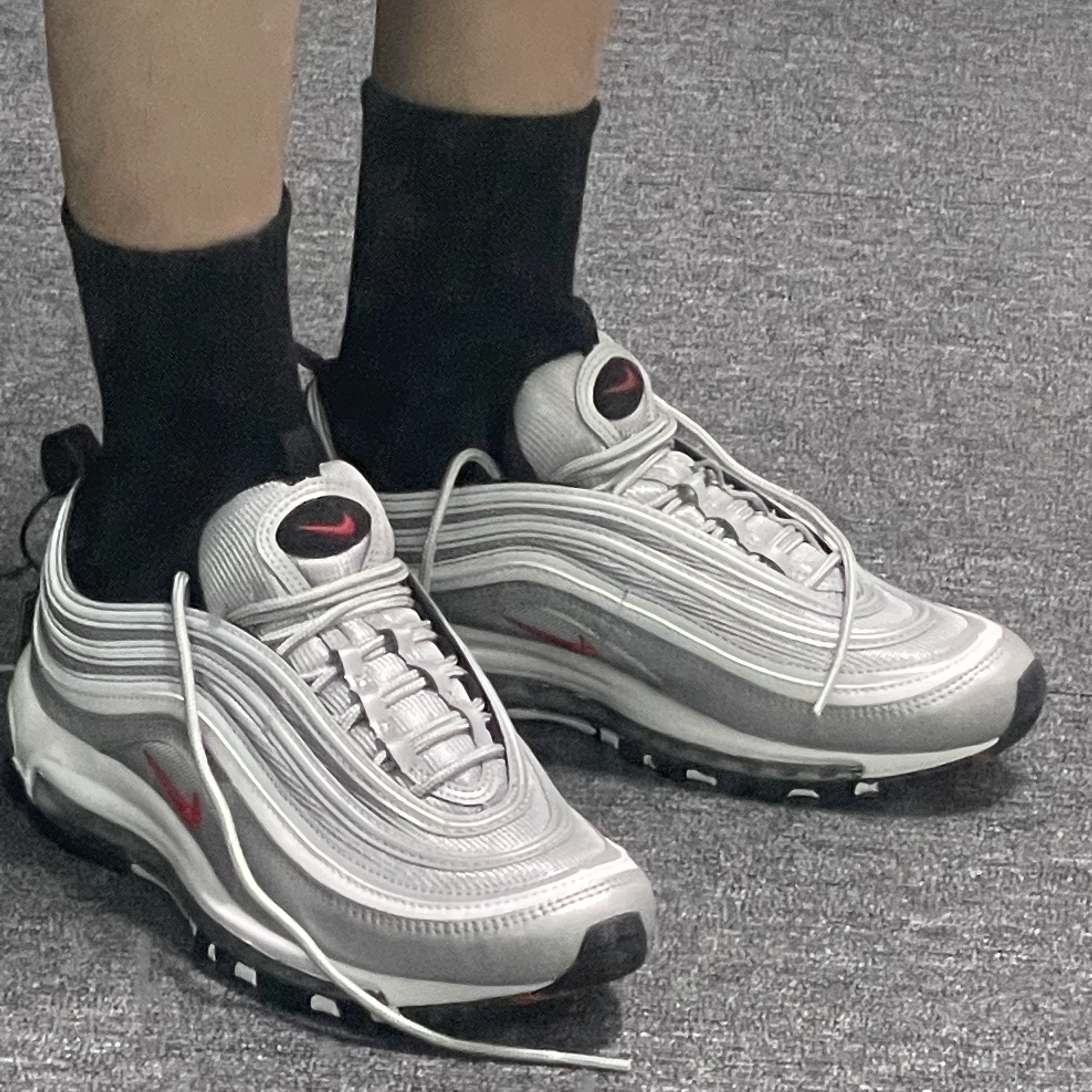 Nike Air Max 97 OG Silver Bullet 2022 착용 스타일