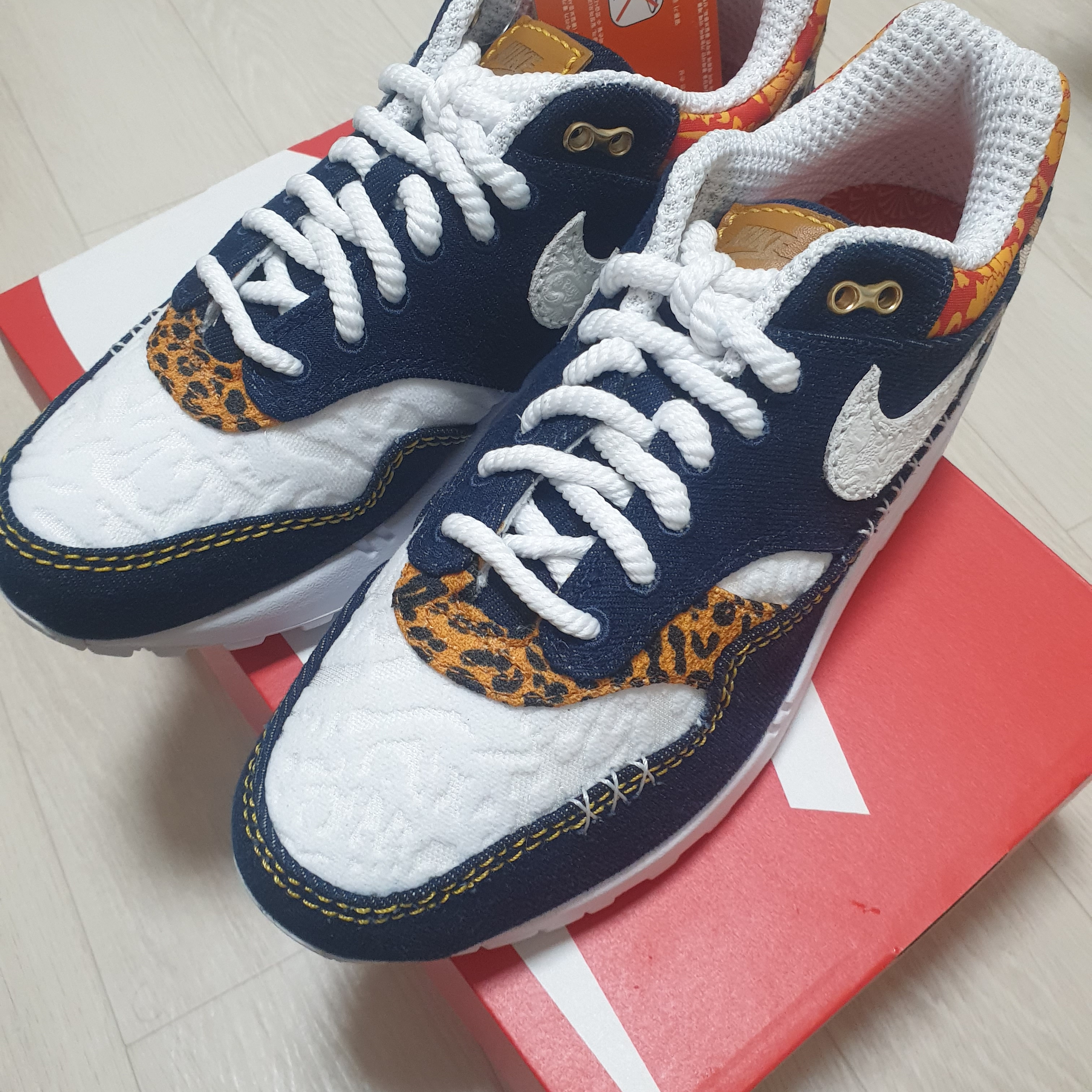 Nike Air Max 1 Premium Washed Dark Blue 착용 스타일 - 1