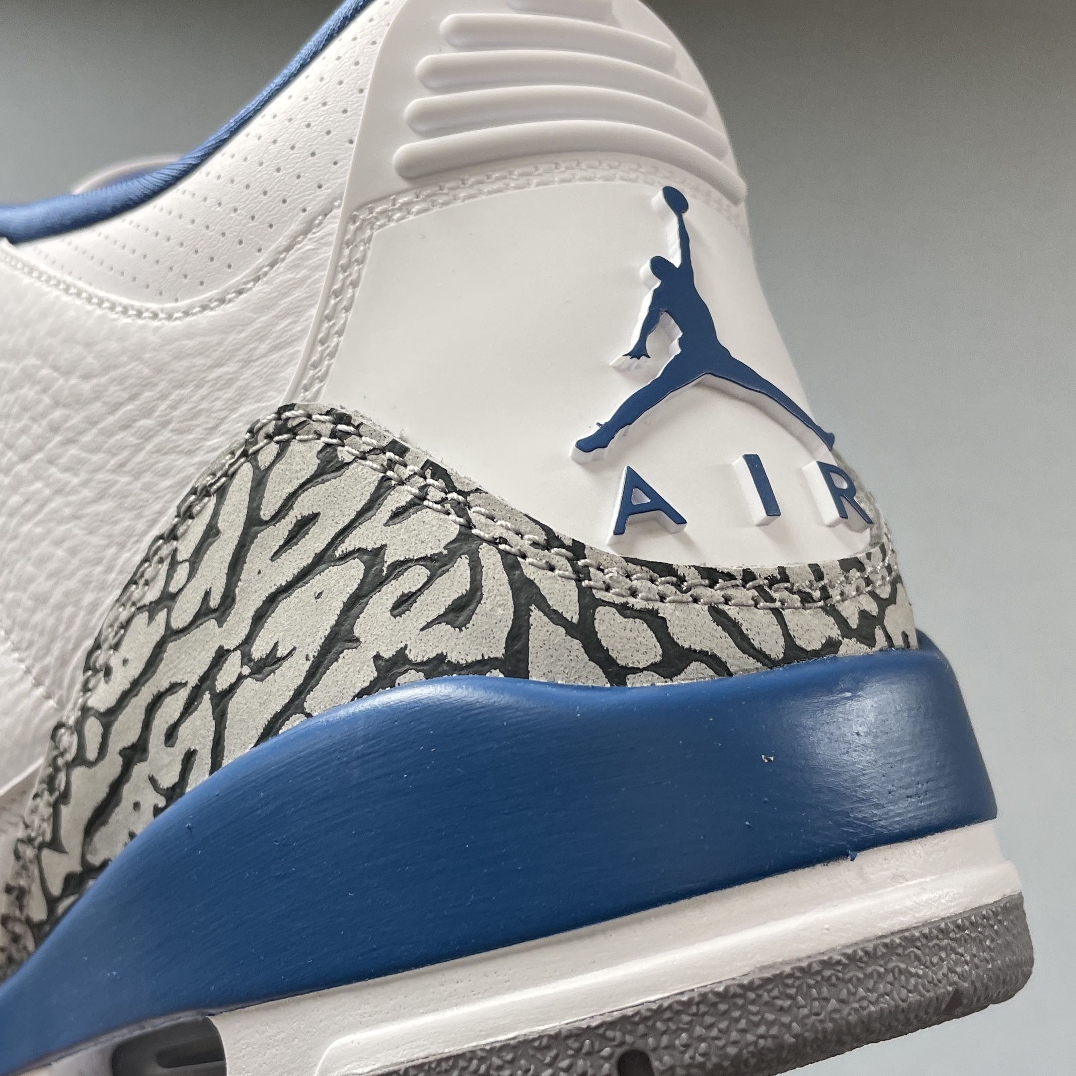 Jordan 3 Retro True Blue and Copper 착용 스타일 - 2