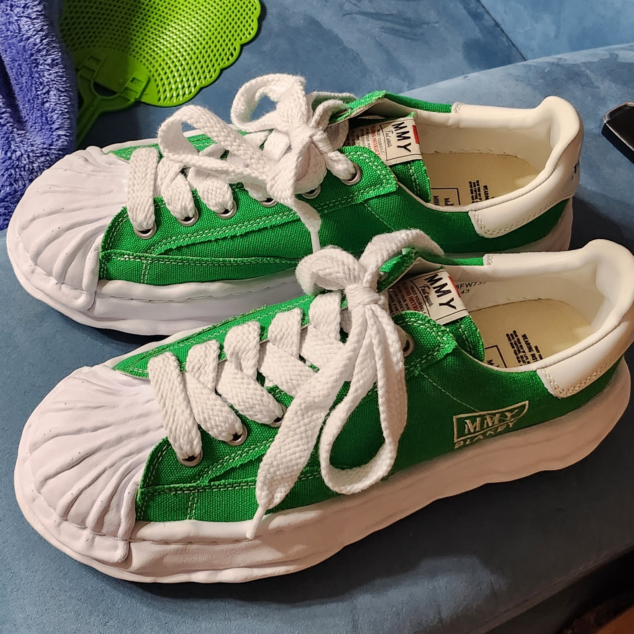 Maison Mihara Yasuhiro Blakey OG Sole Canvas Low-top Sneakers Green 착용 스타일