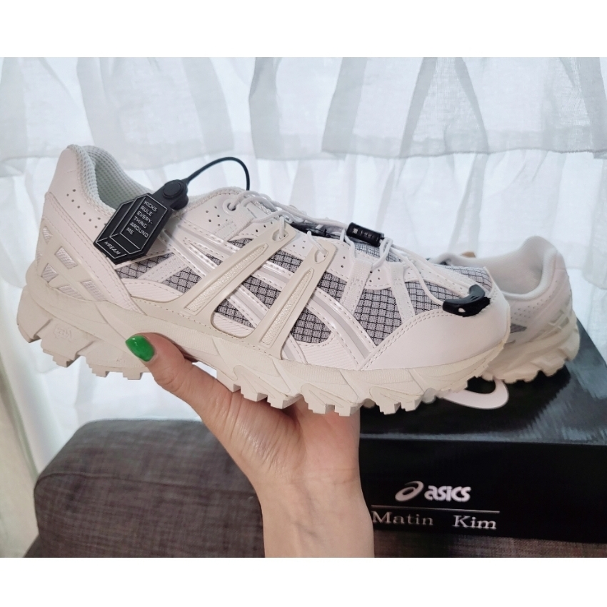 (W) Asics x Matin Kim Gel-Sonoma 15-50 Glacier Grey White 착용 스타일 - 1