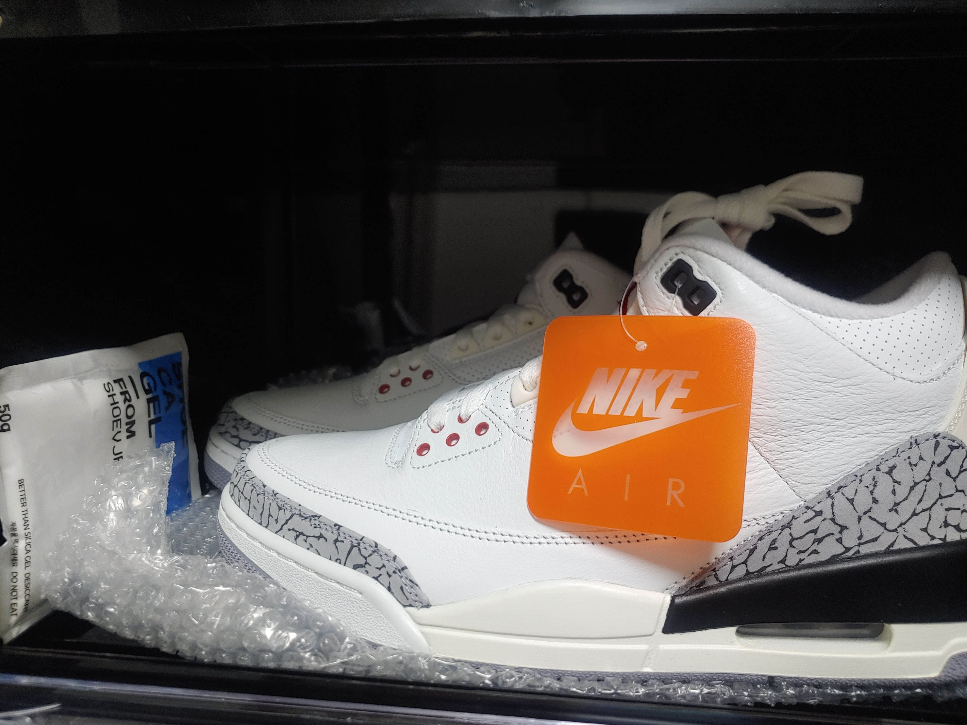 Jordan 3 Retro White Cement Reimagined 착용 스타일 - 2