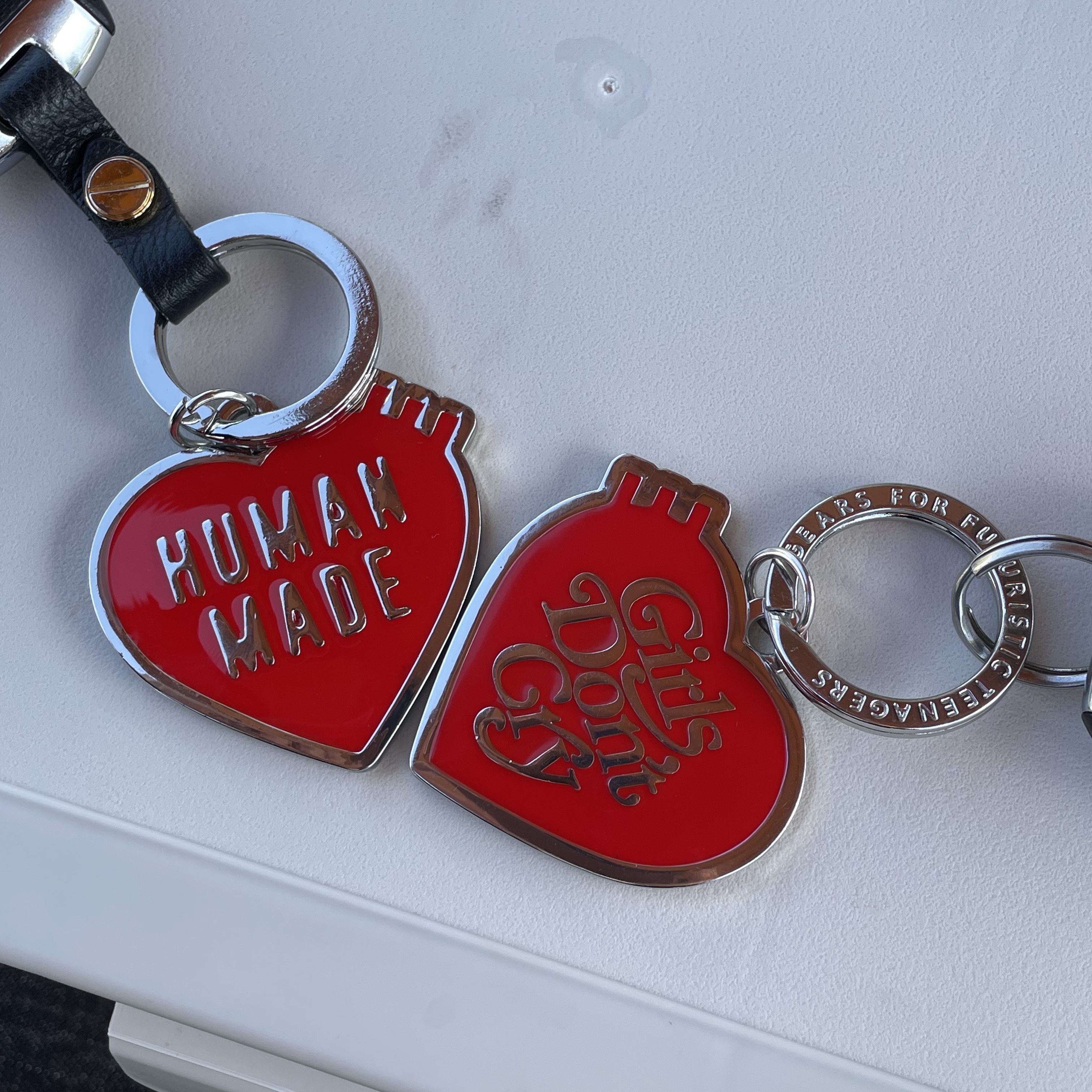 Human Made x Verdy Girls Don't Cry Keyring Red 착용 스타일