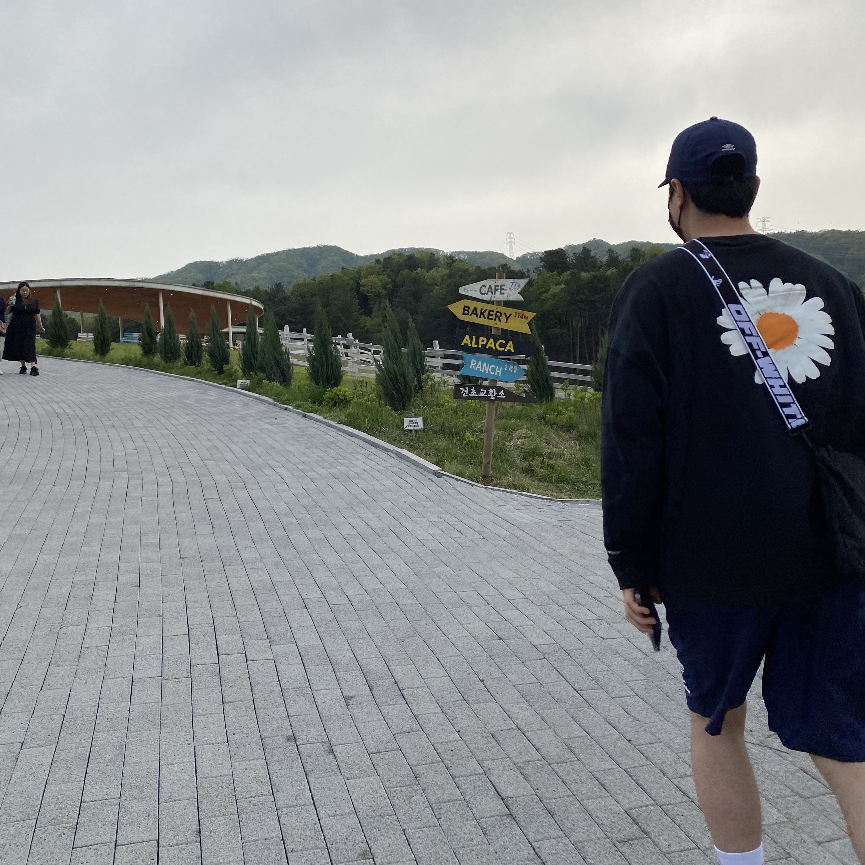 Nike x Peaceminusone LS T-Shirt Black (DR0098-010), Nike x Peaceminusone Wide Pants Black (DR0096-010) 착용 스타일 - 1