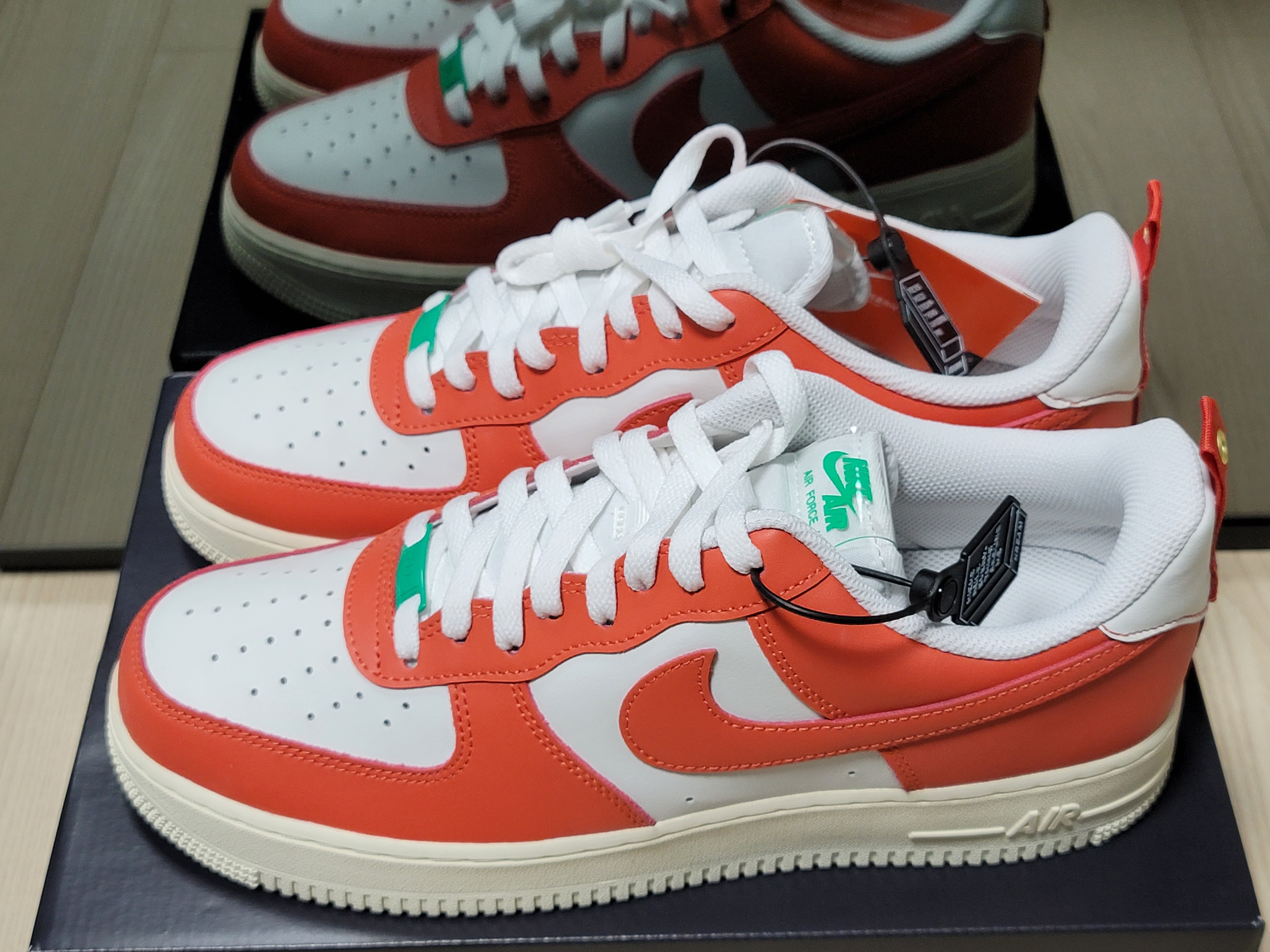 Nike Air Force 1 '07 LV8 Pojangmacha 착용 스타일