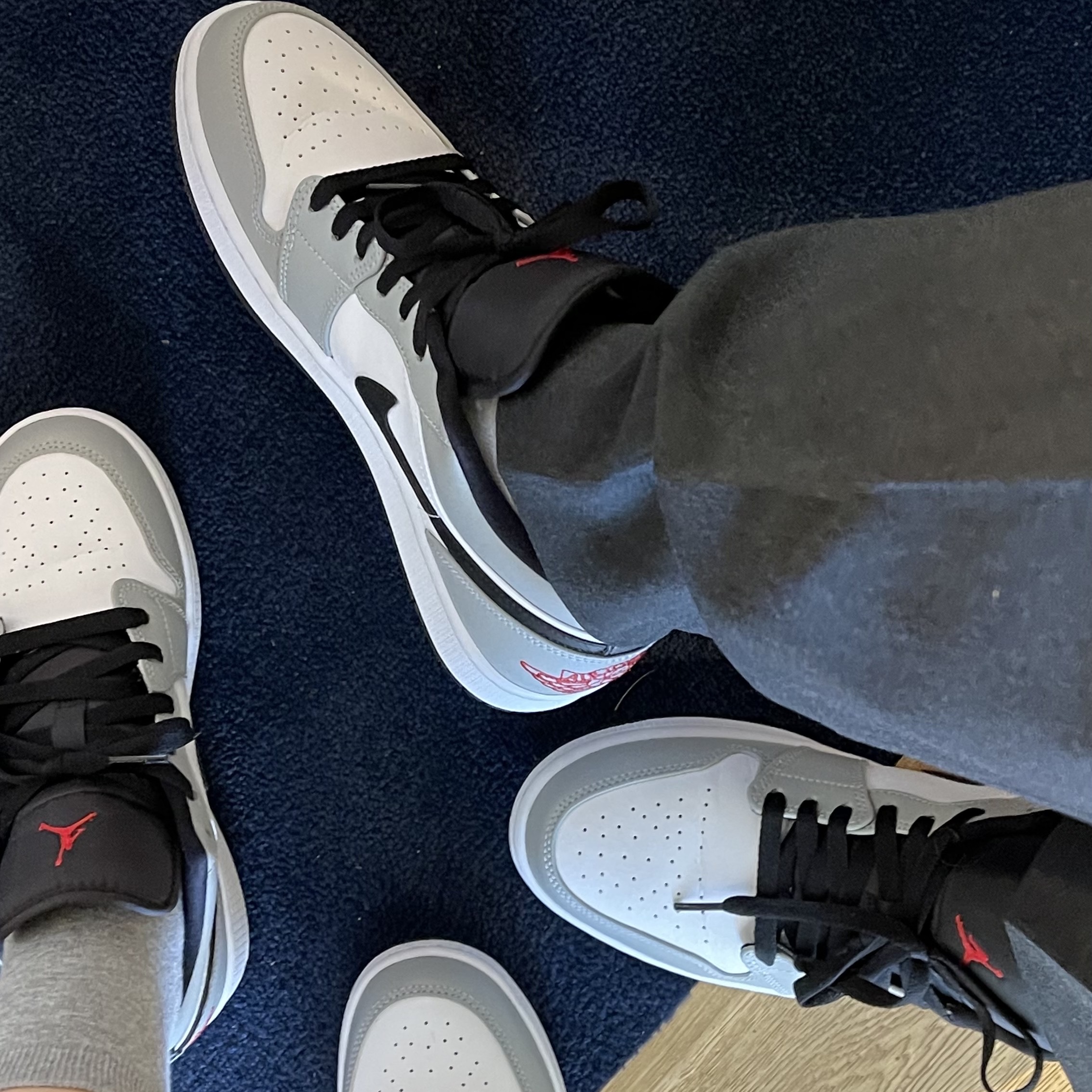 (GS) Jordan 1 Low Light Smoke Grey 착용 스타일 - 2