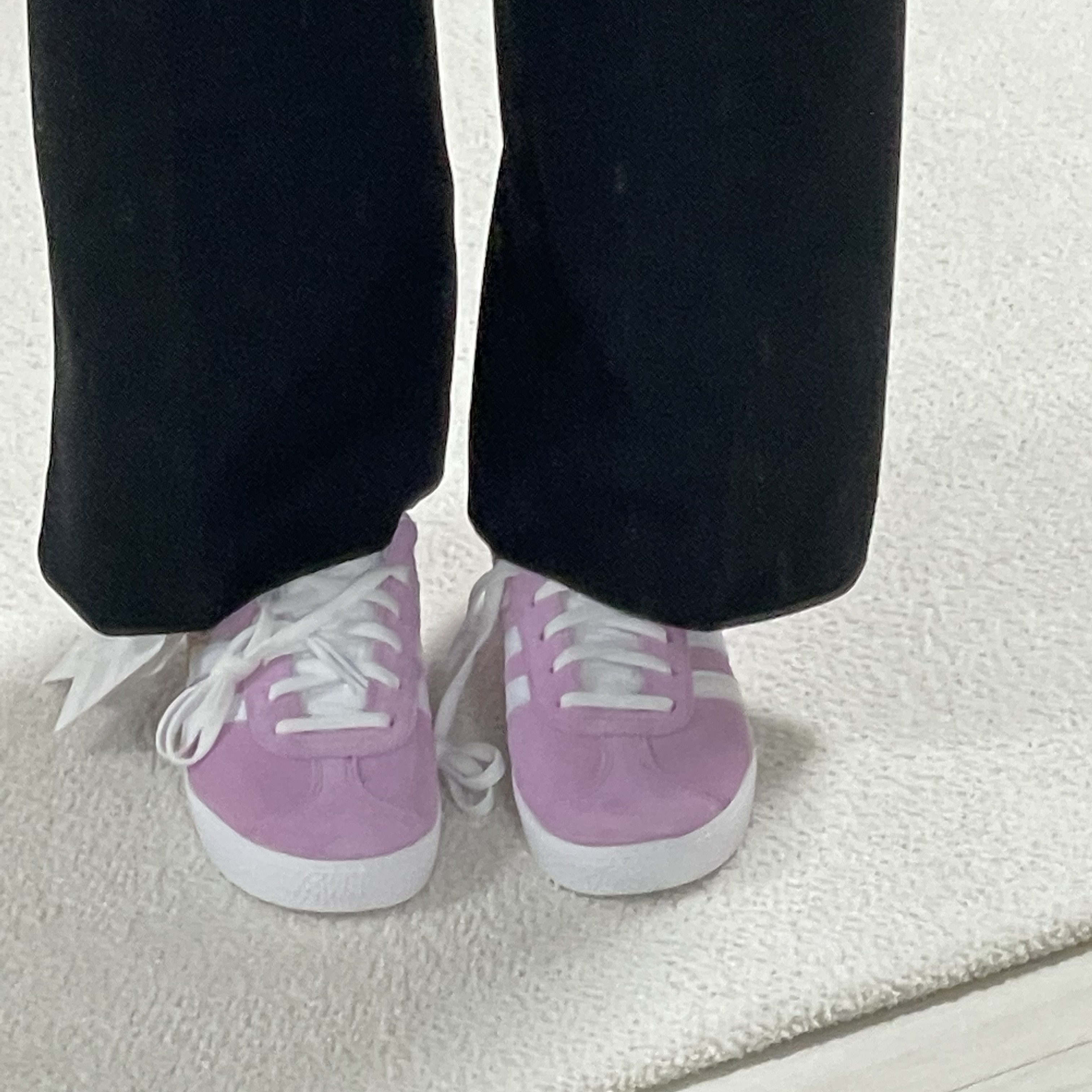 (J) Adidas Gazelle Bliss Lilac 착용 스타일 - 1