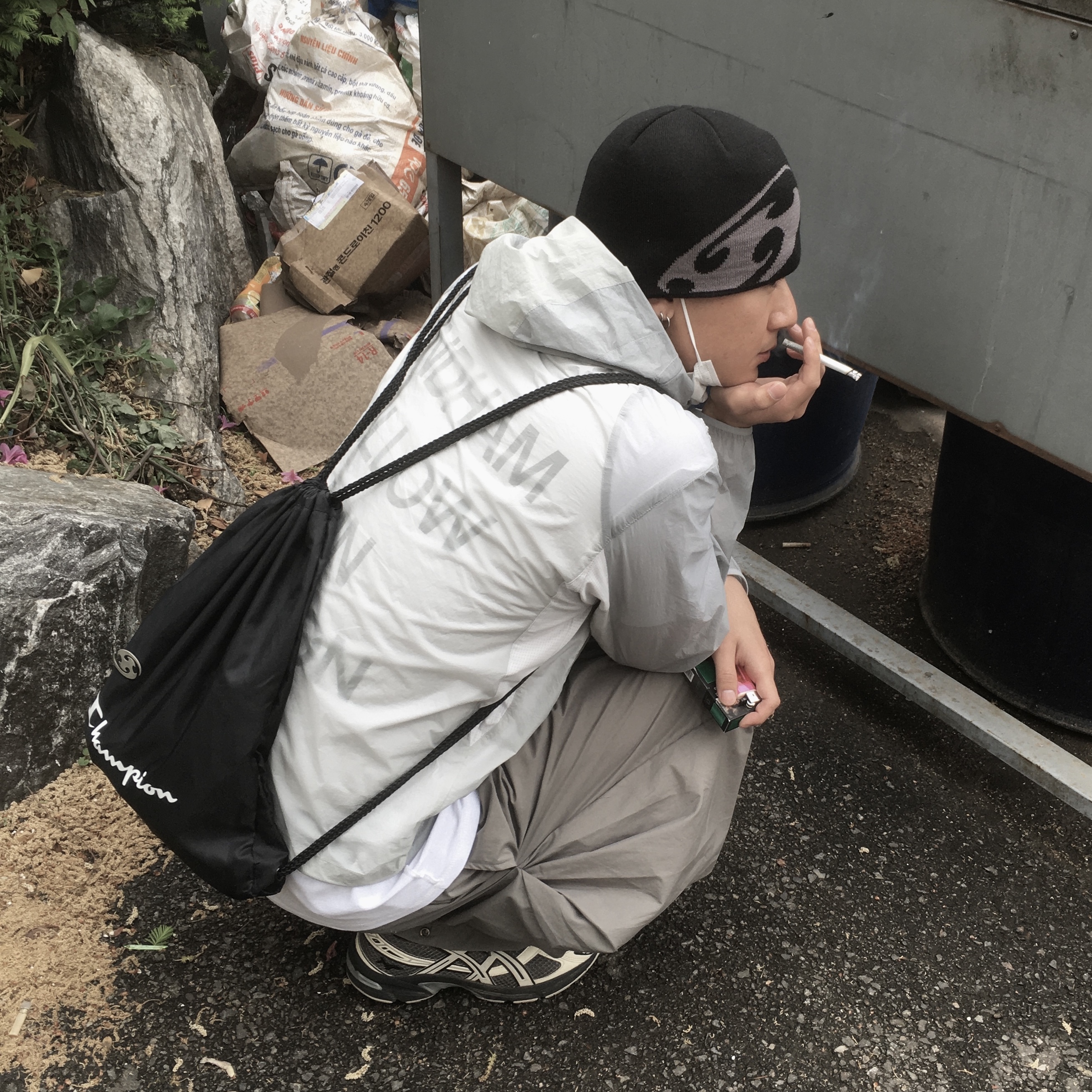 [KREAM 단독] Safarispot Highway Inn T-Shirt White Black, Sansan Gear Sprinter Jacket Light Blue - 23SS 착용 스타일