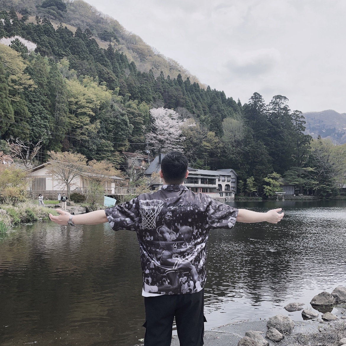 Jordan x A Ma Maniere Satin Button Up Shirt Black - Asia 착용 스타일