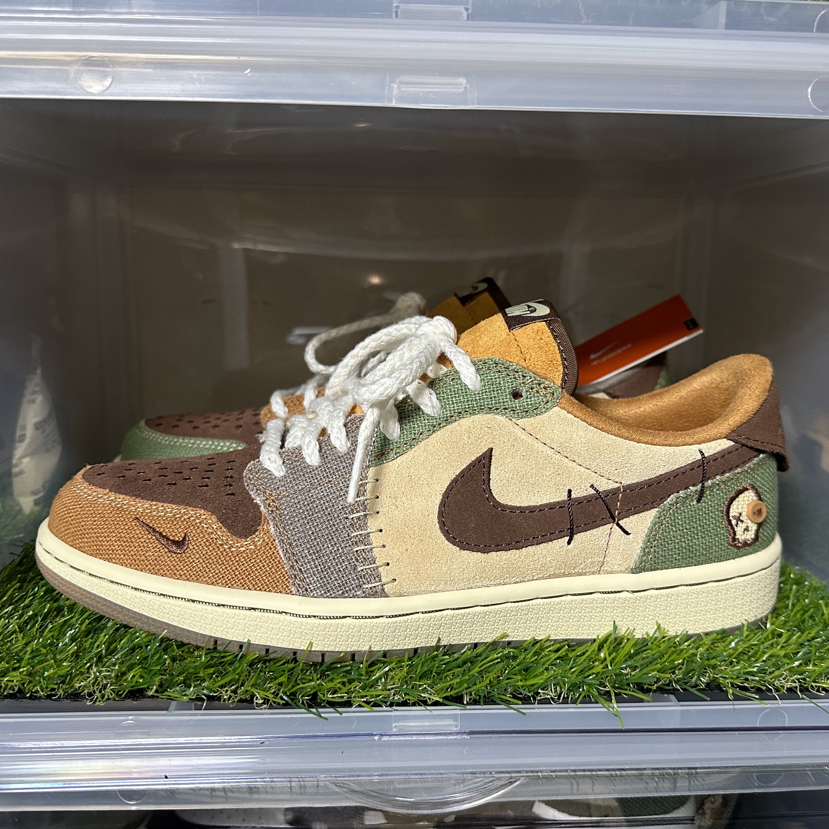 Jordan 1 x Zion Williamson Retro Low OG Flax and Oil Green 착용 스타일 - 2