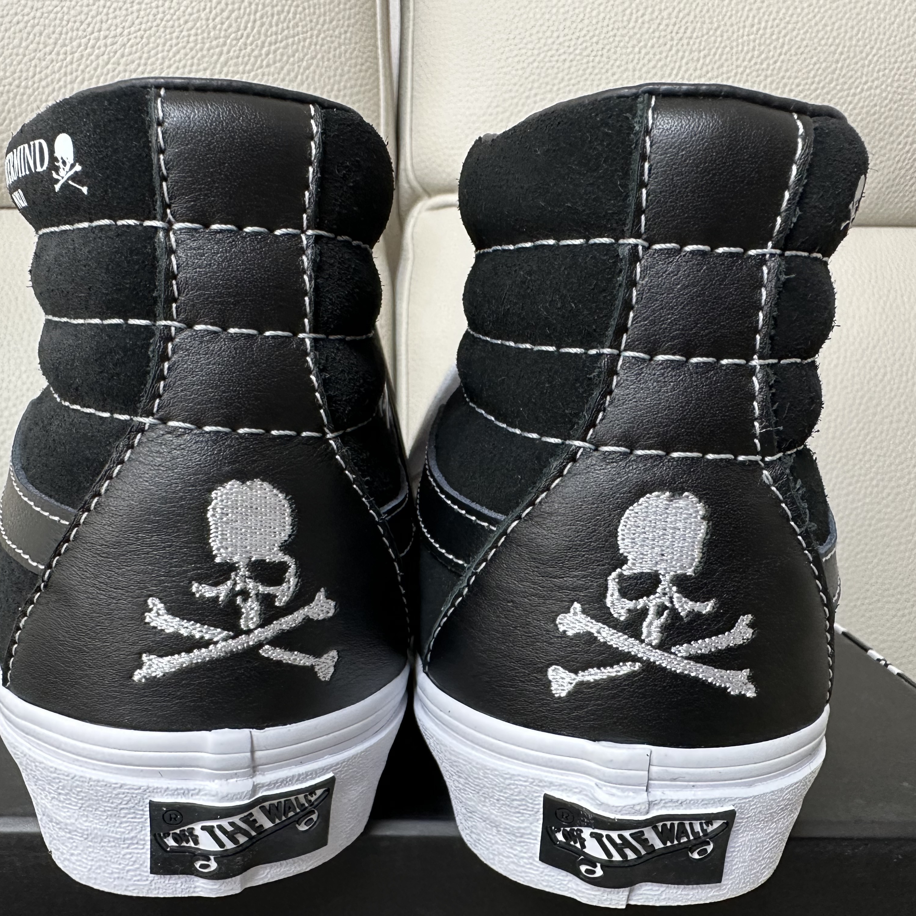 Vans Vault x Mastermind SK8-Hi Reissue VLT LX Black 착용 스타일 - 4