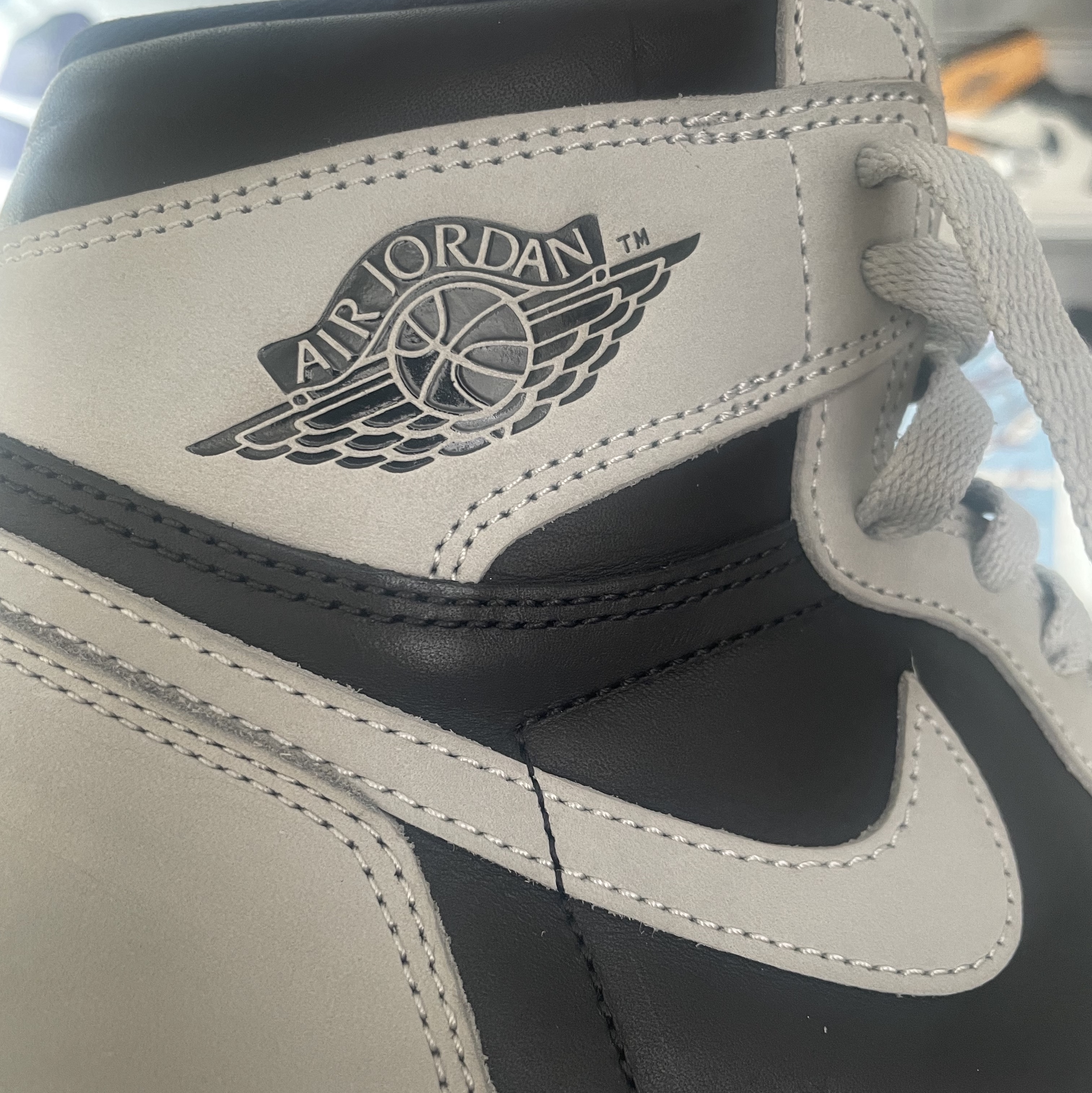 Jordan 1 Retro High OG Shadow 2.0 착용 스타일 - 3