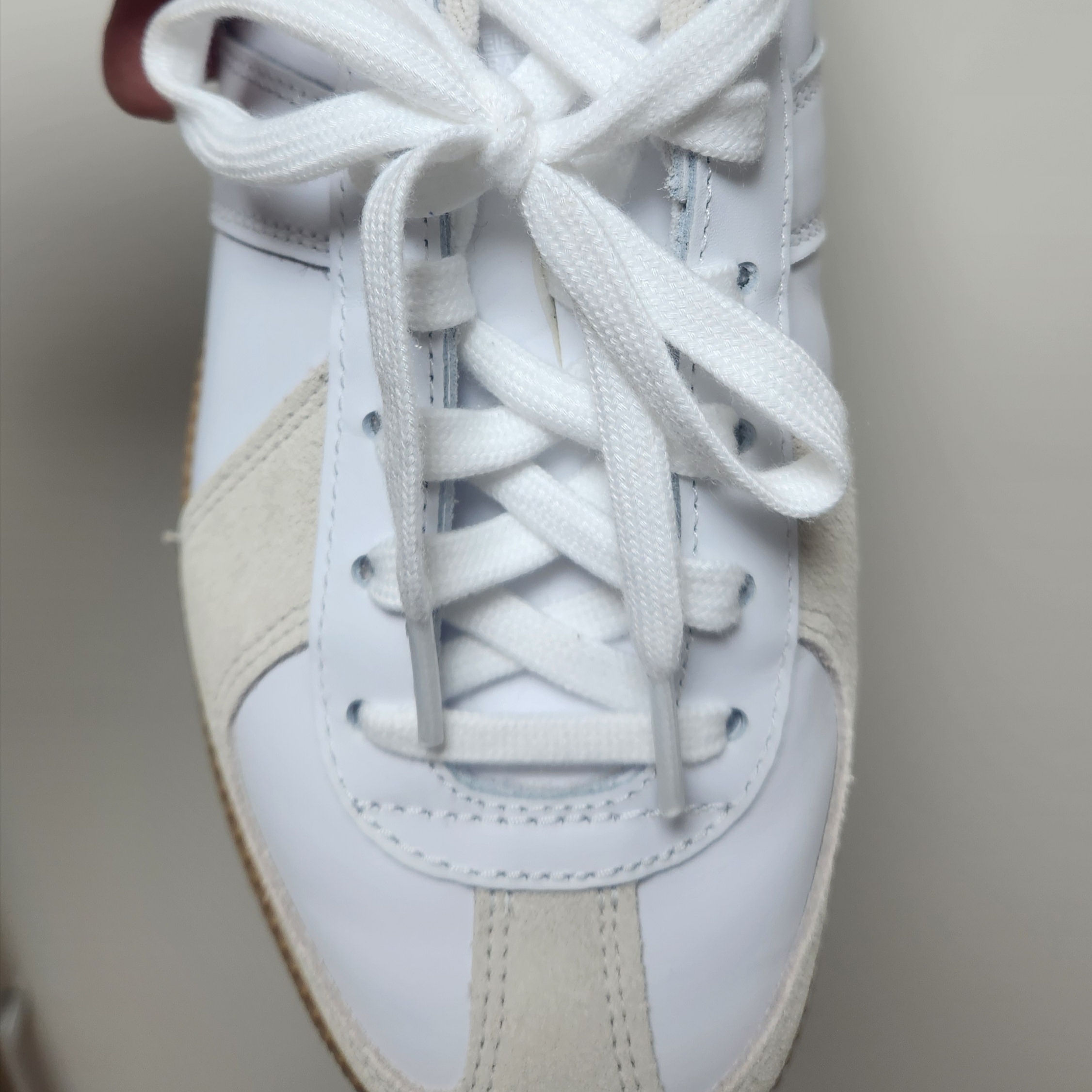 Adidas BW Army White 착용 스타일 - 1
