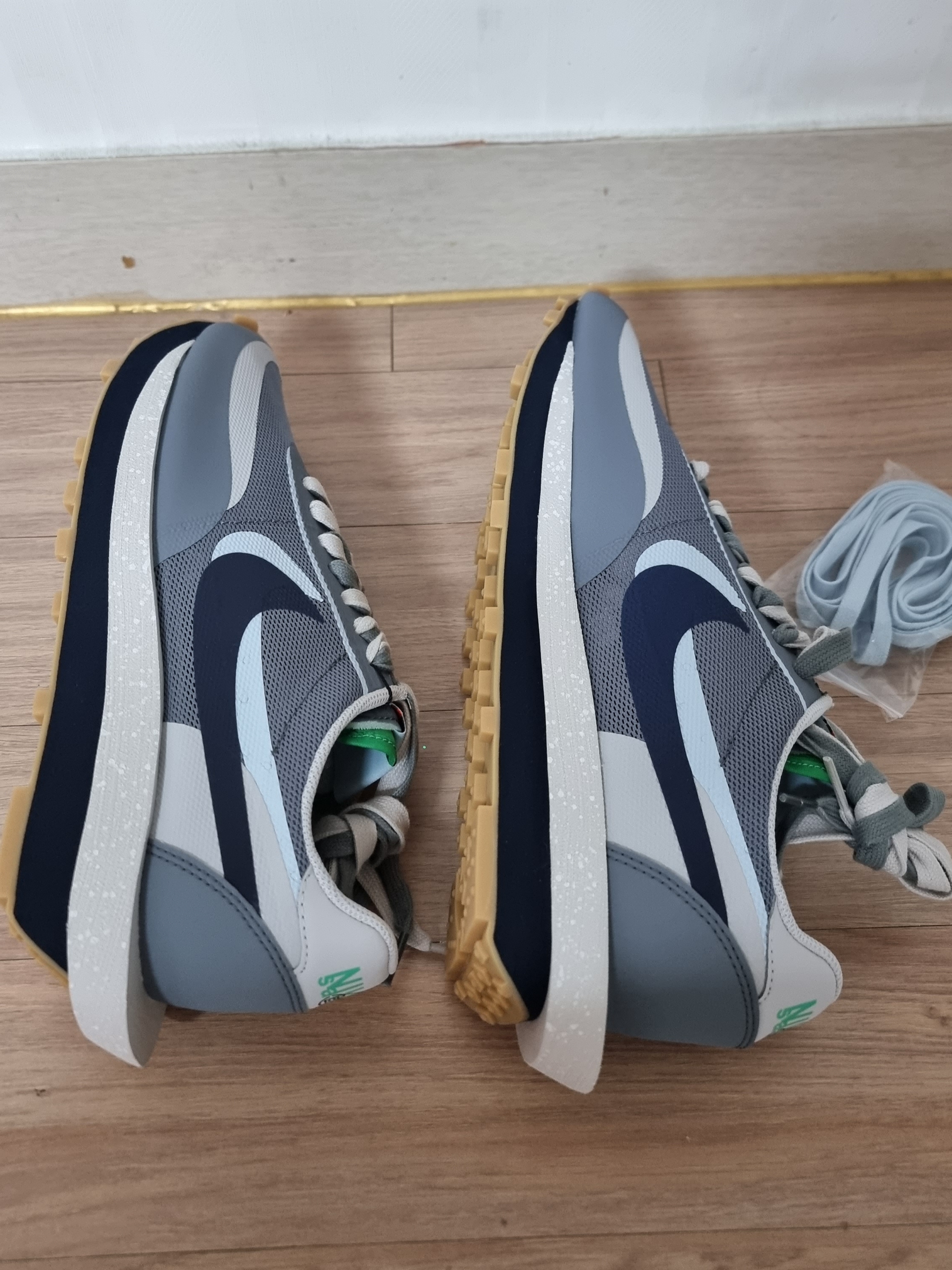 Nike x Sacai x Clot LDWaffle Cool Grey 착용 스타일 - 2