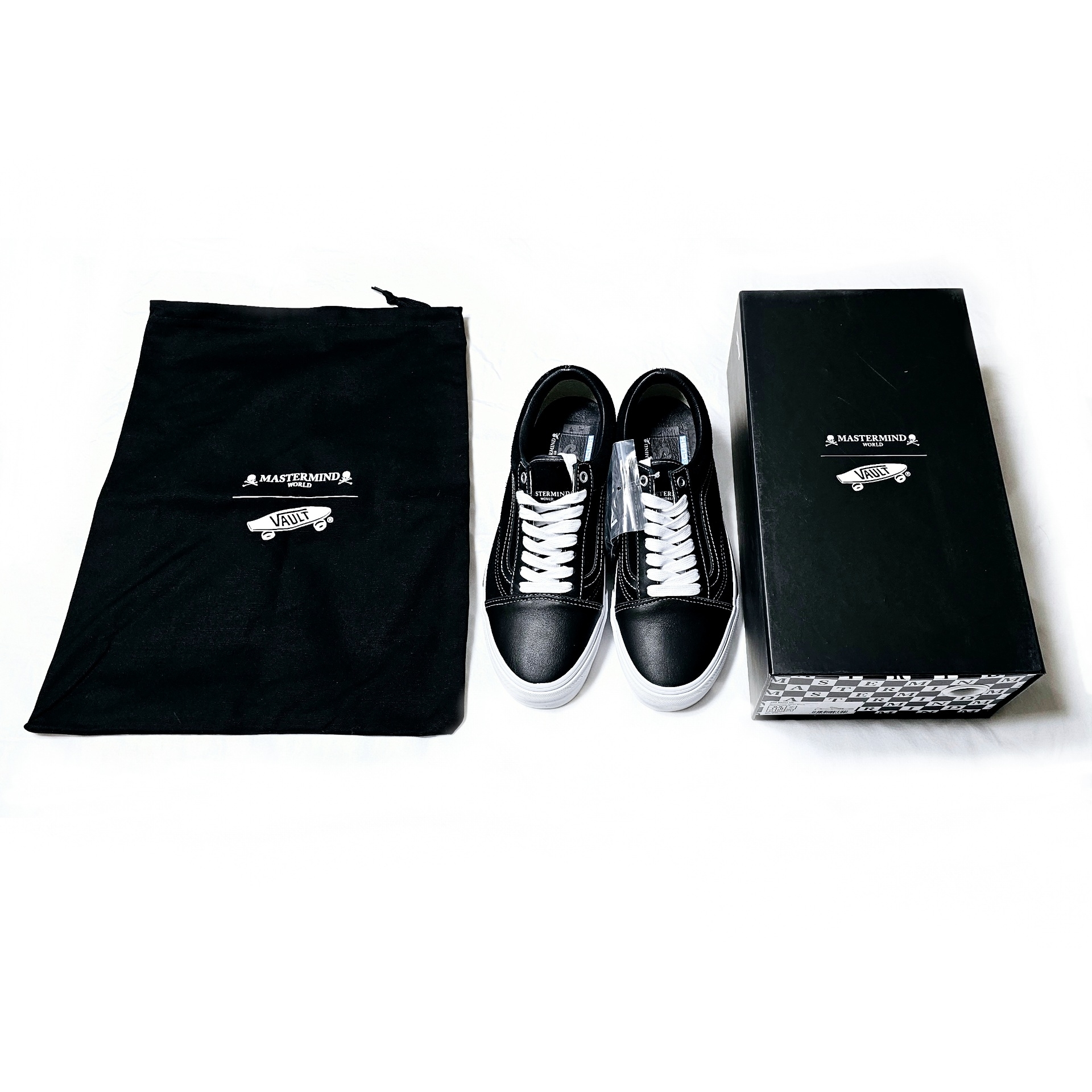 Vans Vault x Mastermind OG Old Skool LX Black 착용 스타일 - 5