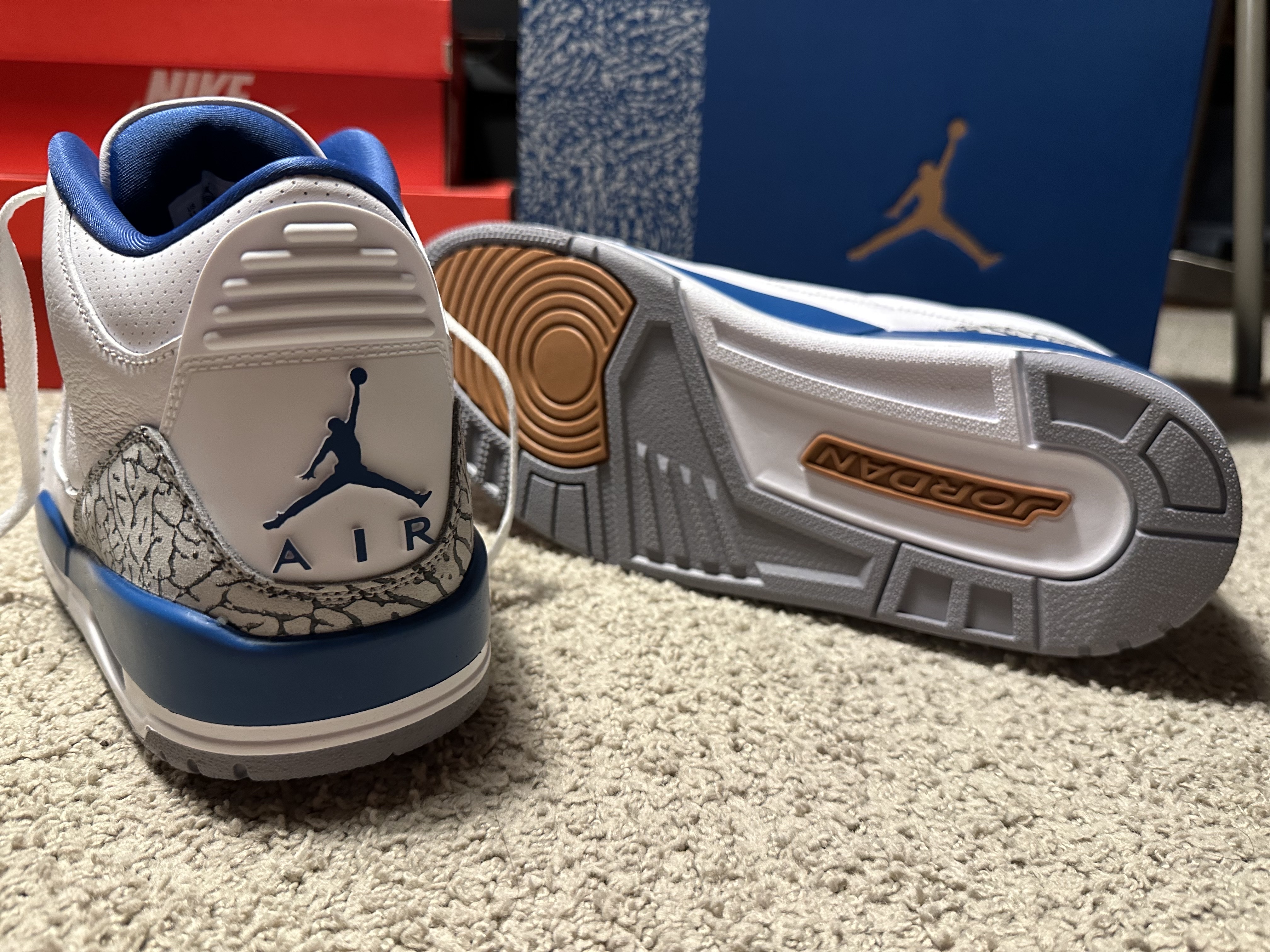 Jordan 3 Retro True Blue and Copper 착용 스타일 - 5