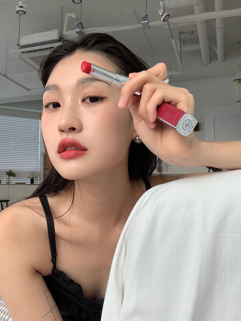 Dior Addict Lipstick 758 Lady Red 착용 스타일
