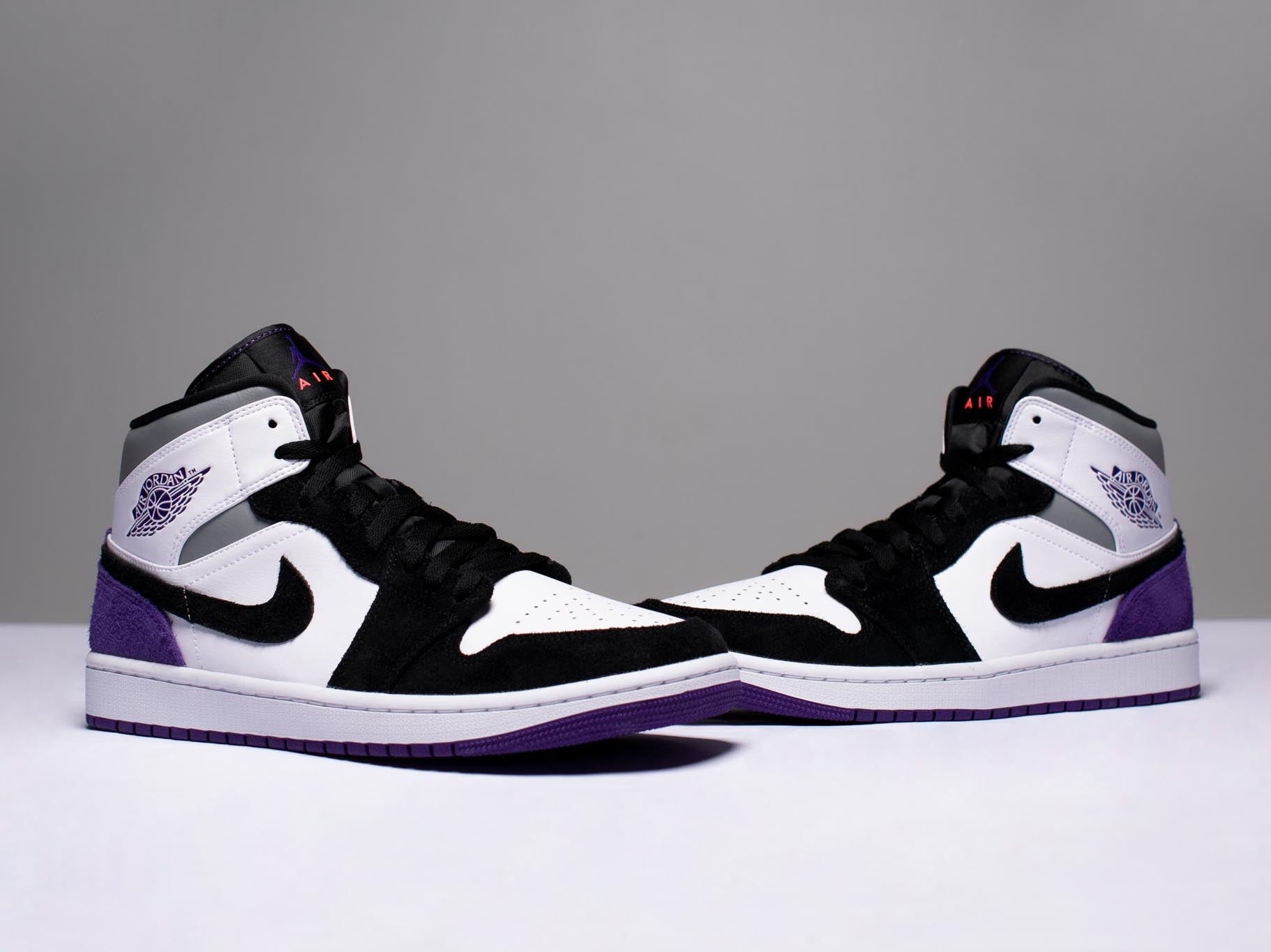 Jordan 1 Mid SE Court Purple 착용 스타일 - 2