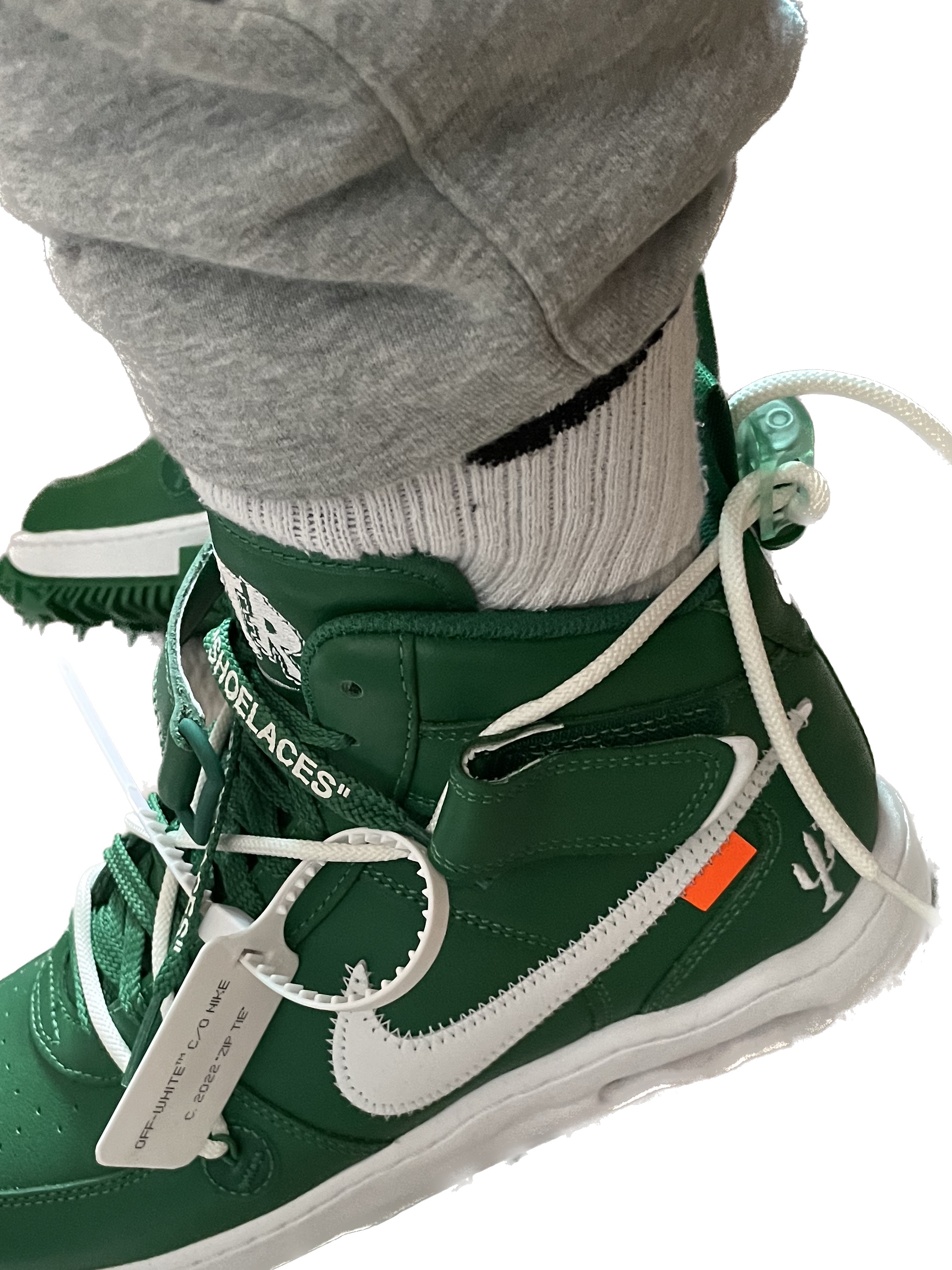 Nike x Off-White Air Force 1 Mid SP Leather Pine Green 착용 스타일 - 5