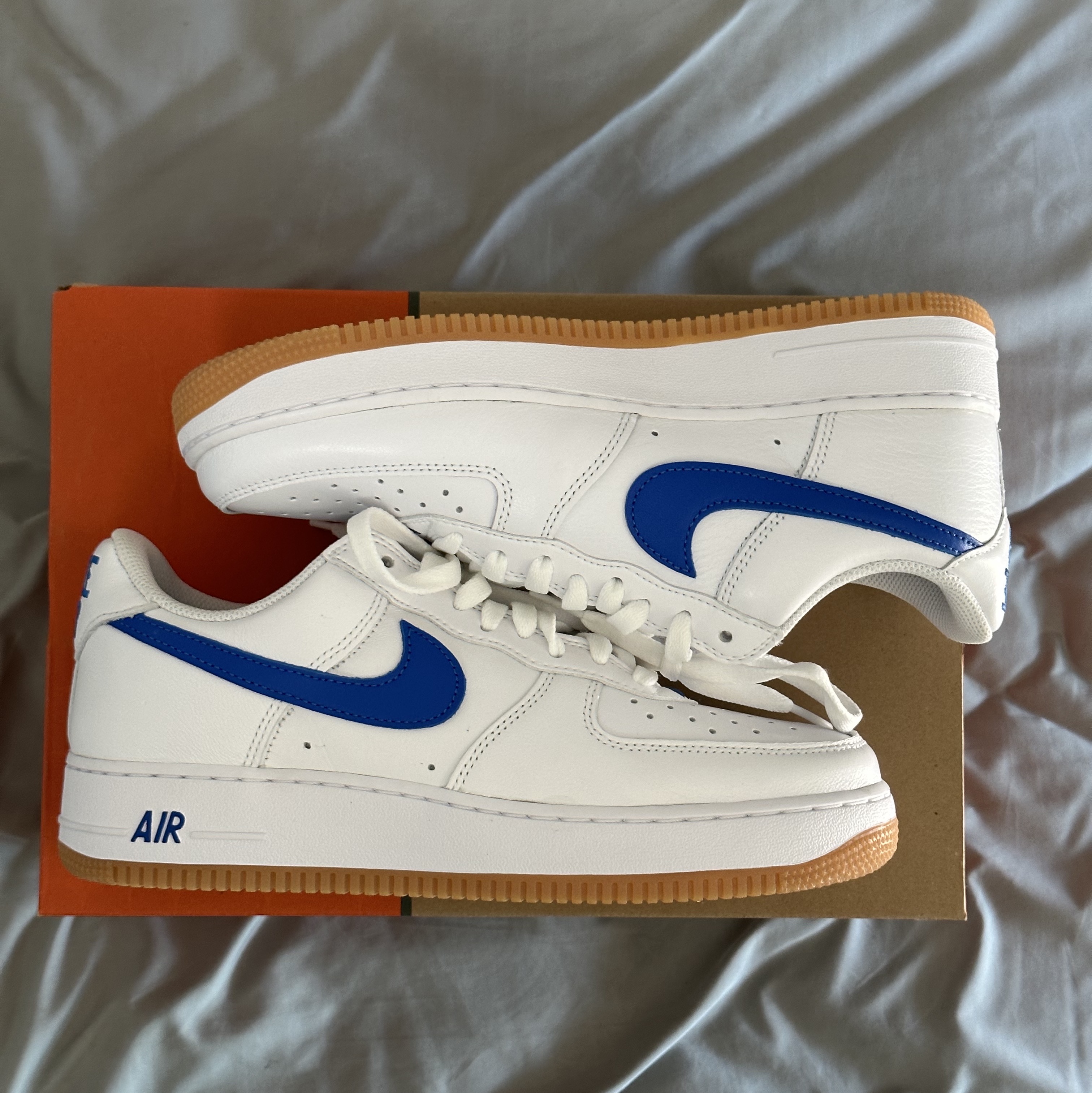 Nike Air Force 1 Low Retro Color of the Month Varsity Royal 착용 스타일