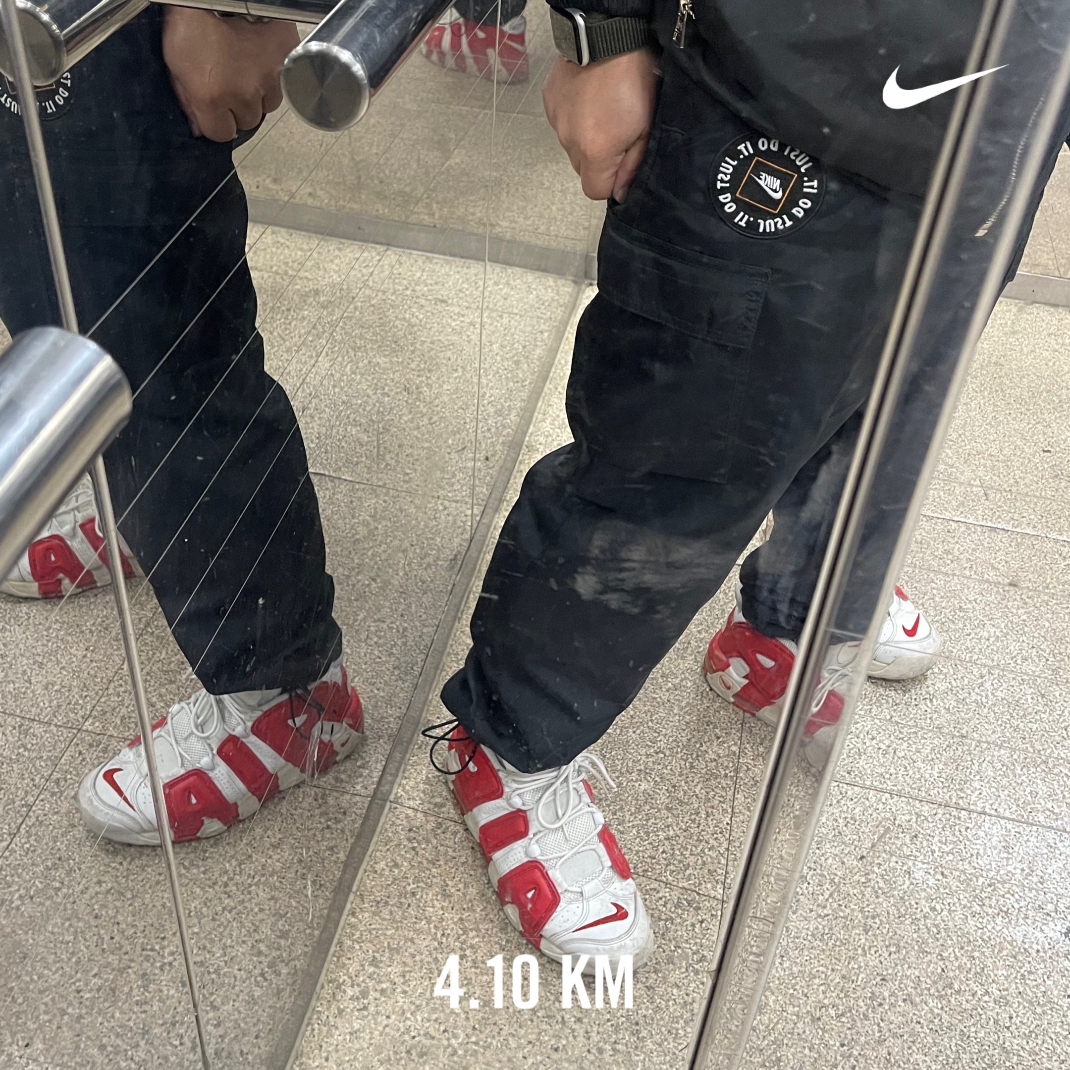 Nike Air More Uptempo Varsity Red 착용 스타일