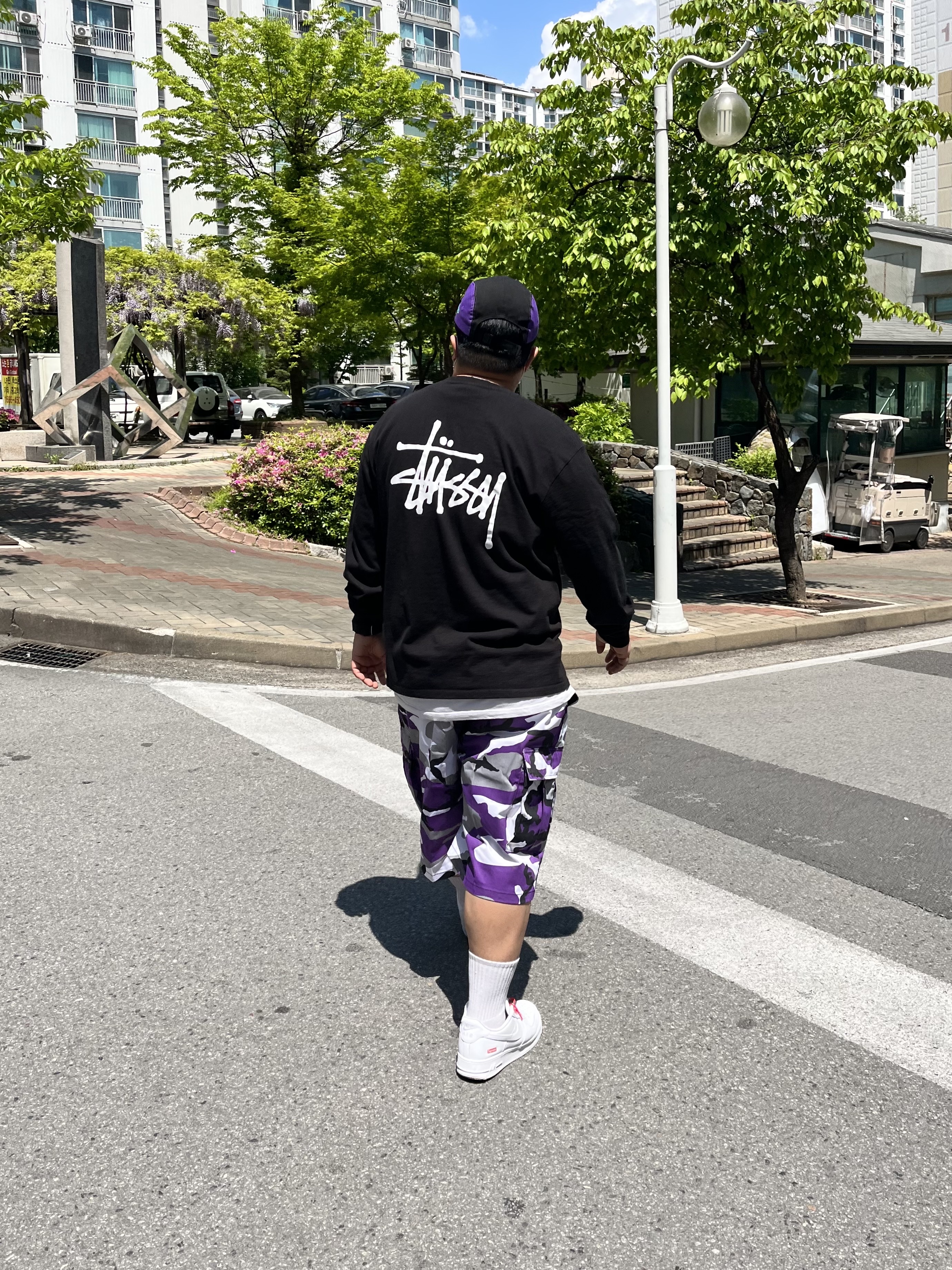Stussy Basic Stussy LS T-Shirt Black 2022, Nike x Supreme Air Force 1 Low White 착용 스타일 - 1