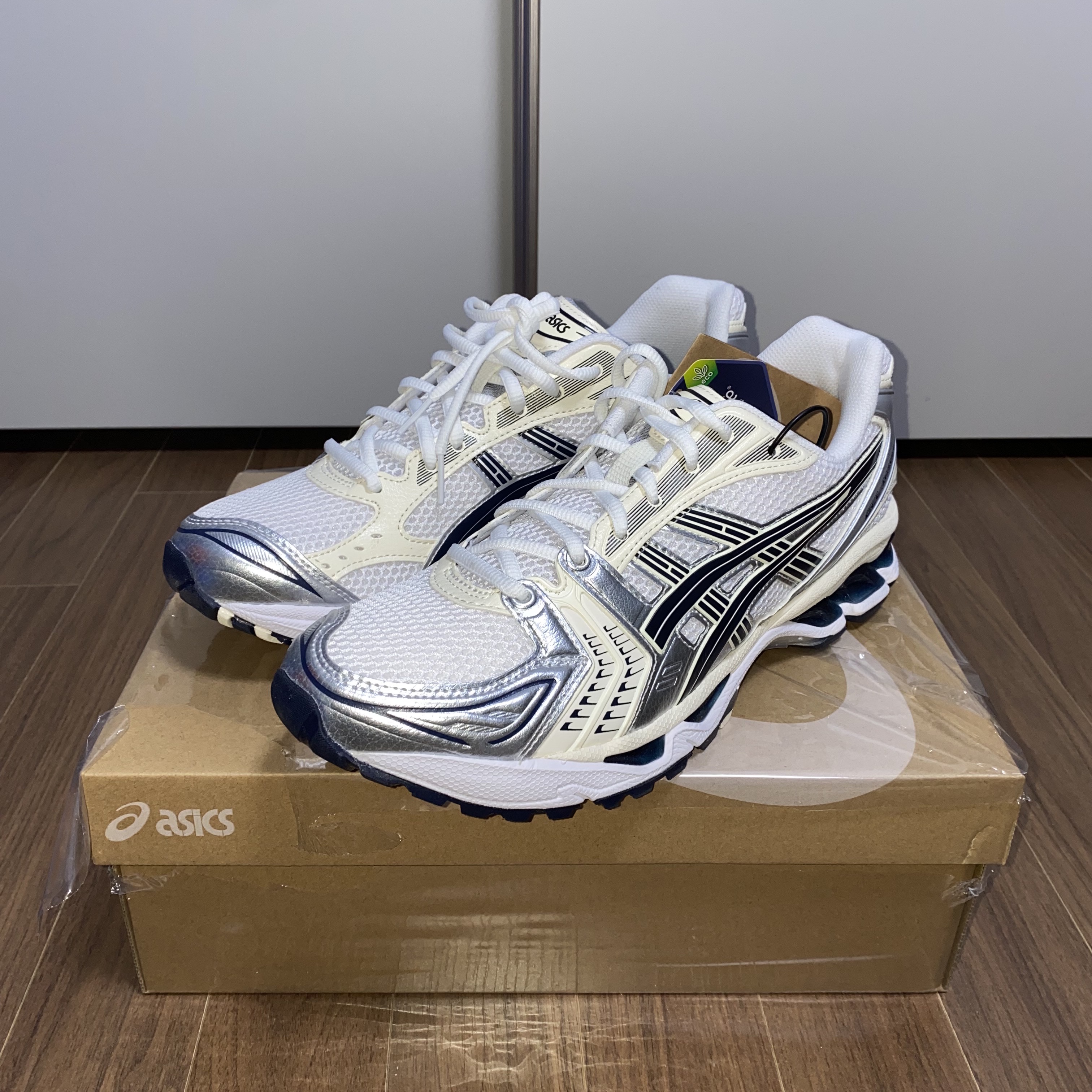 (W) Asics Gel-Kayano 14 White Midnight 착용 스타일