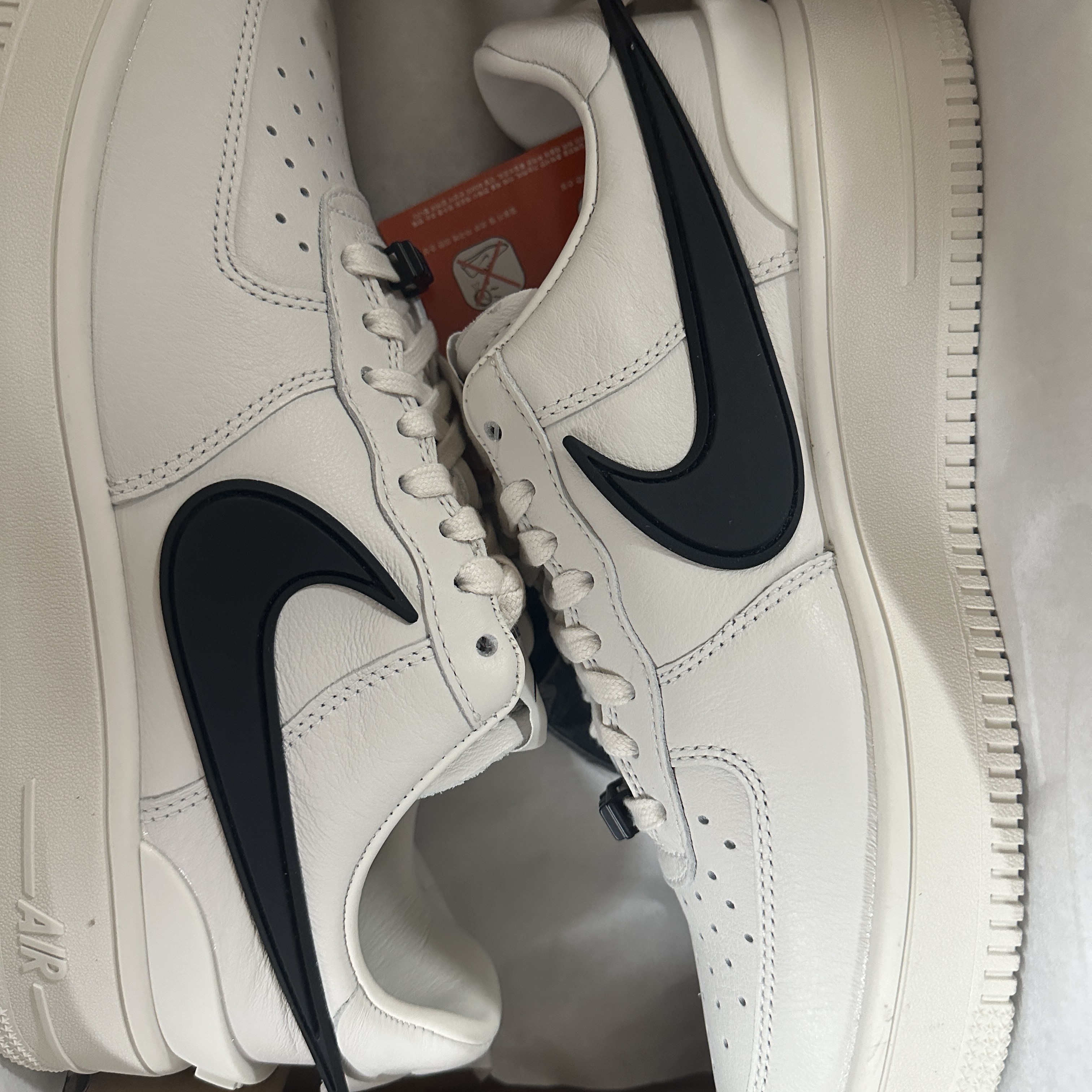 Nike x Ambush Air Force 1 Low SP Phantom, Nike x Drake Nocta Air Force 1 Low SP Certified Lover Boy White 착용 스타일 - 1