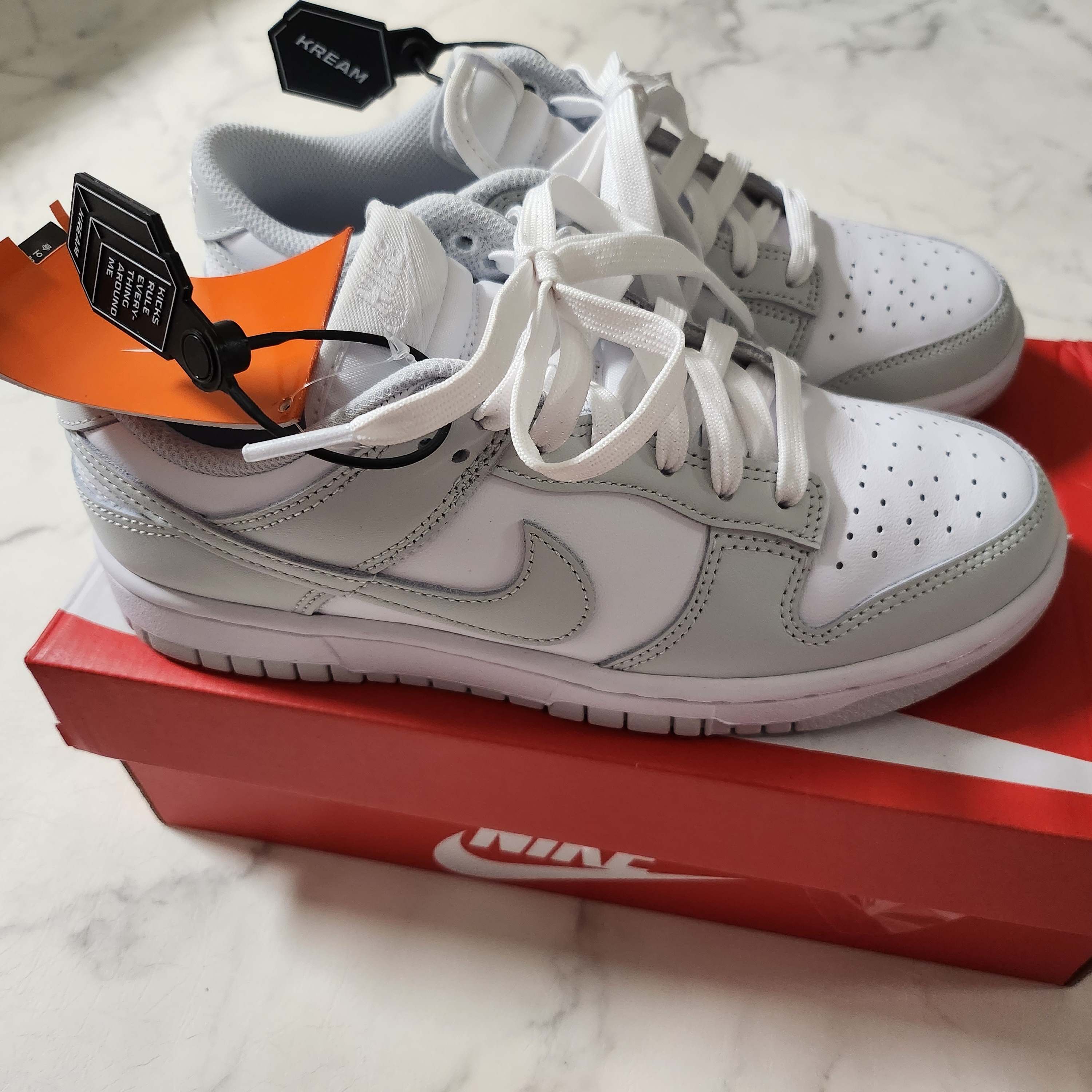 (W) Nike Dunk Low Photon Dust 착용 스타일