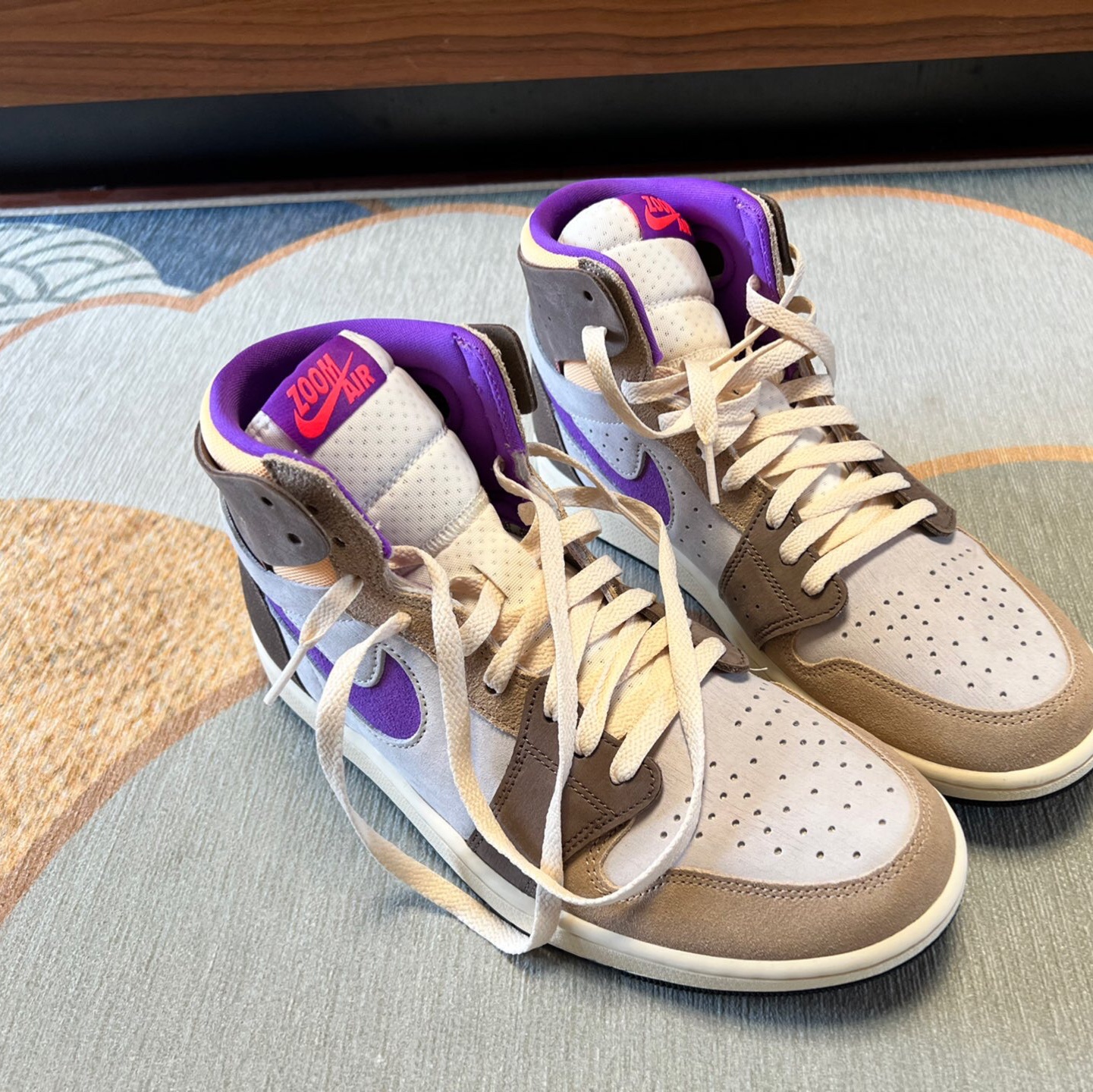 Jordan 1 Zoom Air CMFT 2 Desert Melon Tint 착용 스타일