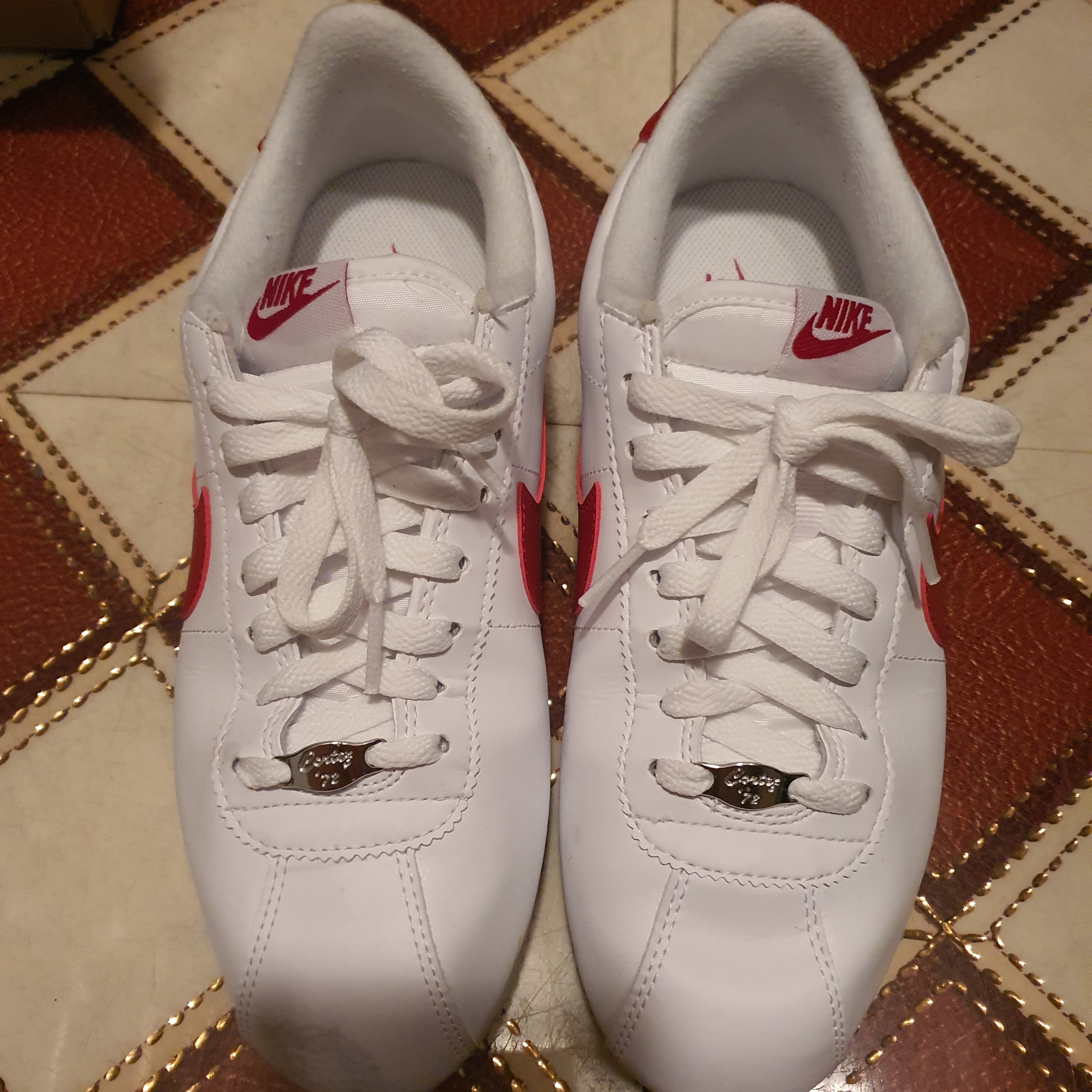 Nike Cortez Basic Leather Forrest Gump 2019 착용 스타일