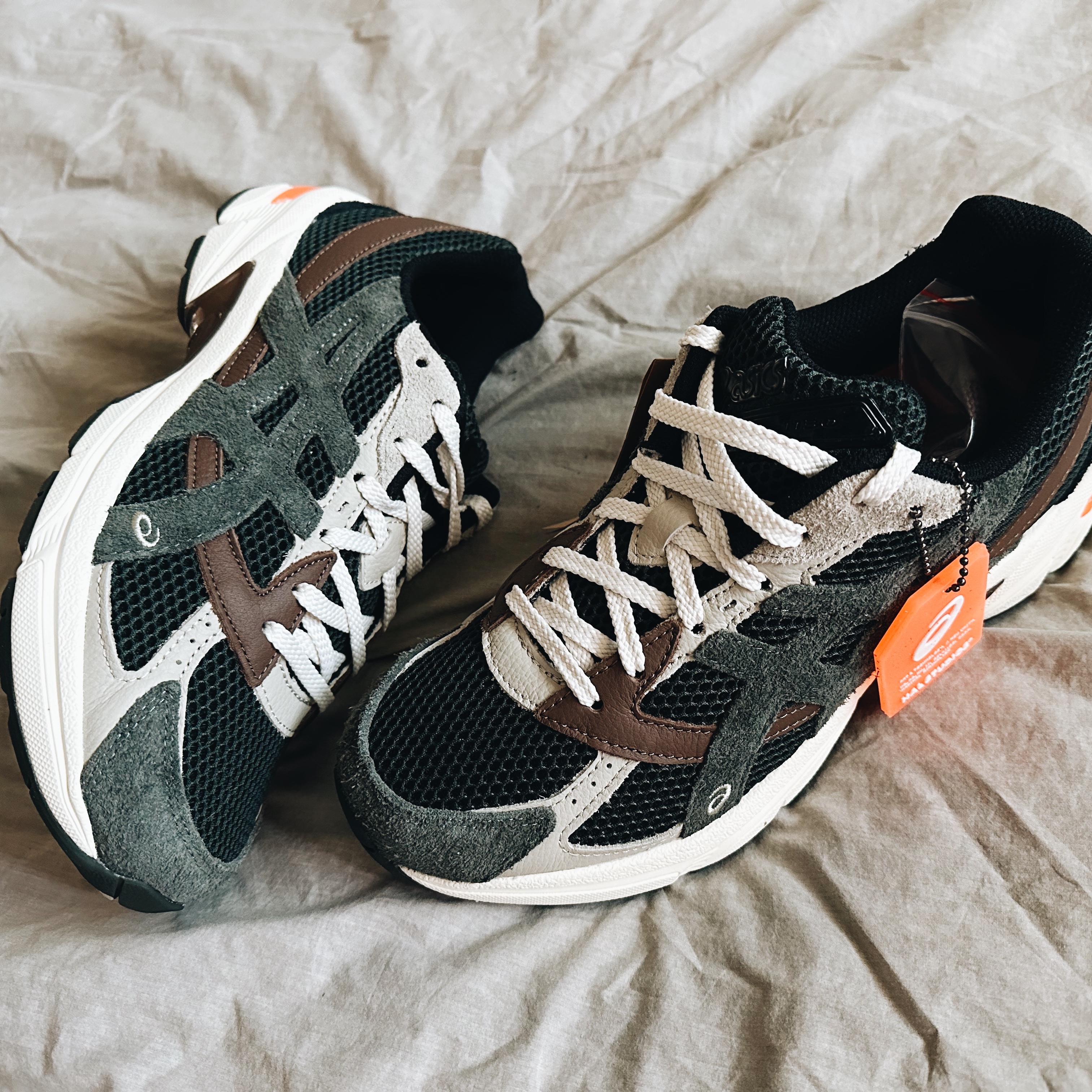 Asics x Hal Studios Gel-1130 MK-II Forest 착용 스타일 - 2