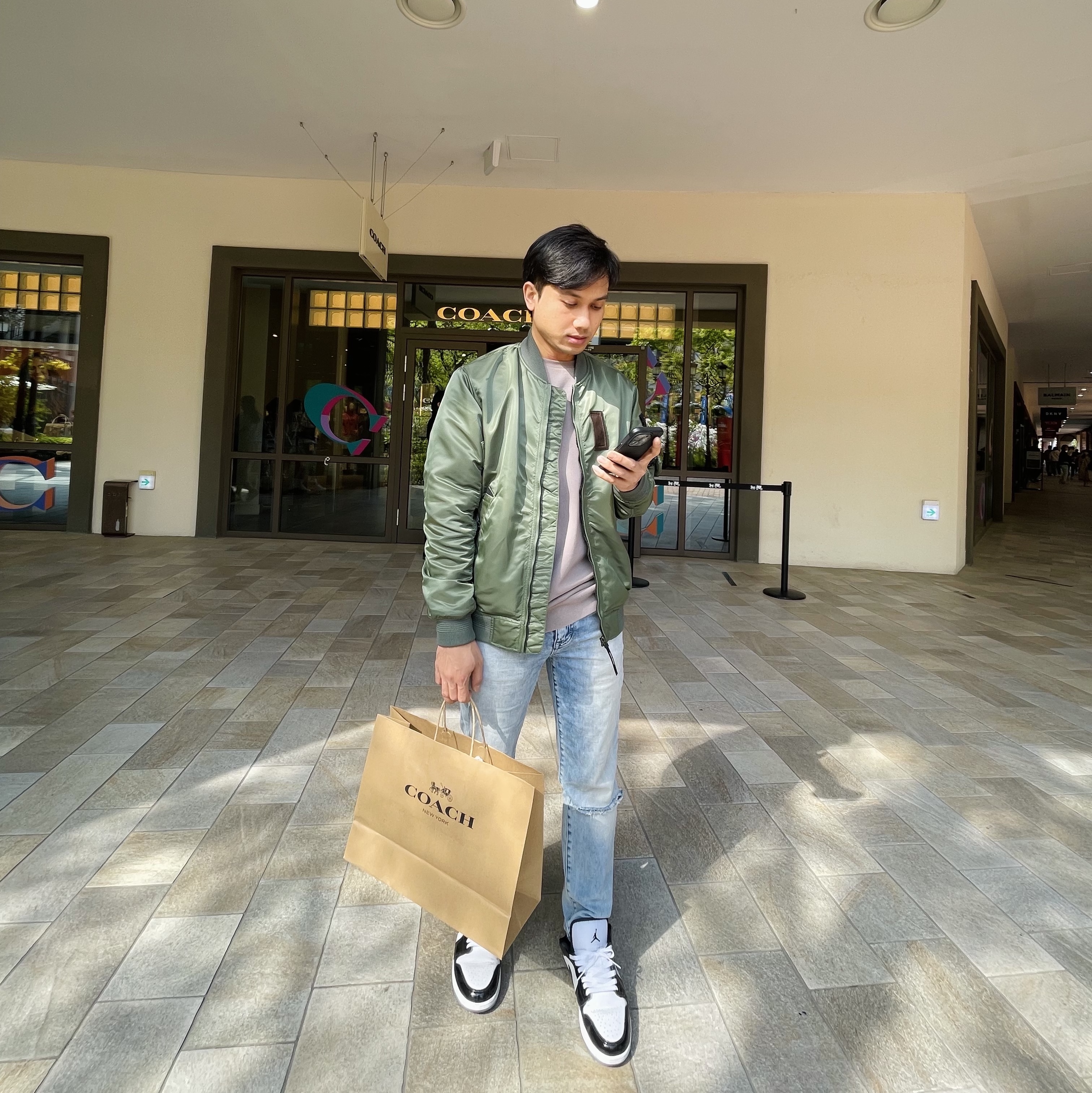 Jordan 1 Low SE Concord 착용 스타일 - 1