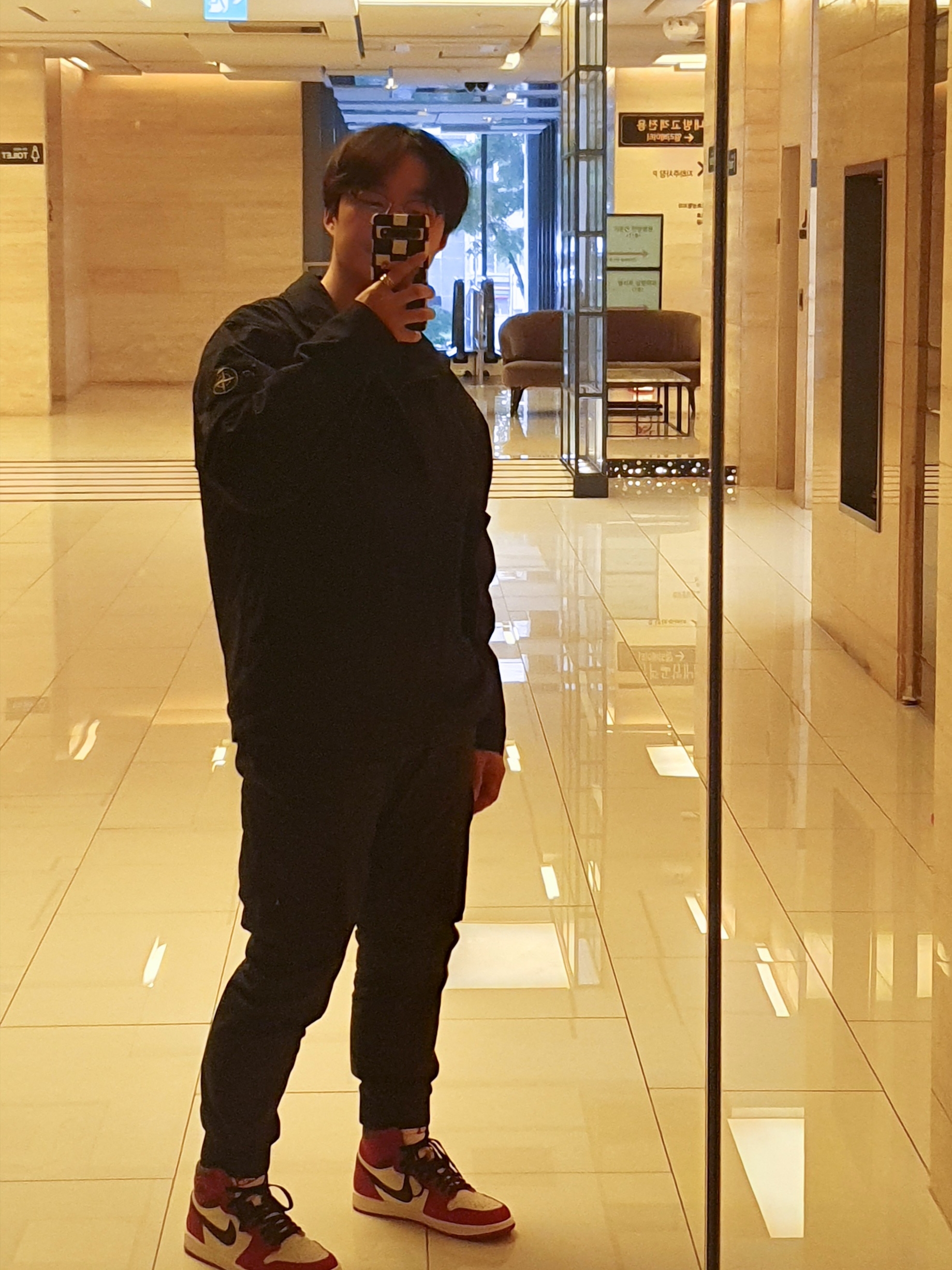 Supreme x Stone Island Cotton Cordura Shell Jacket Black - 22SS, Jordan 1 Retro High OG Chicago 2022 착용 스타일